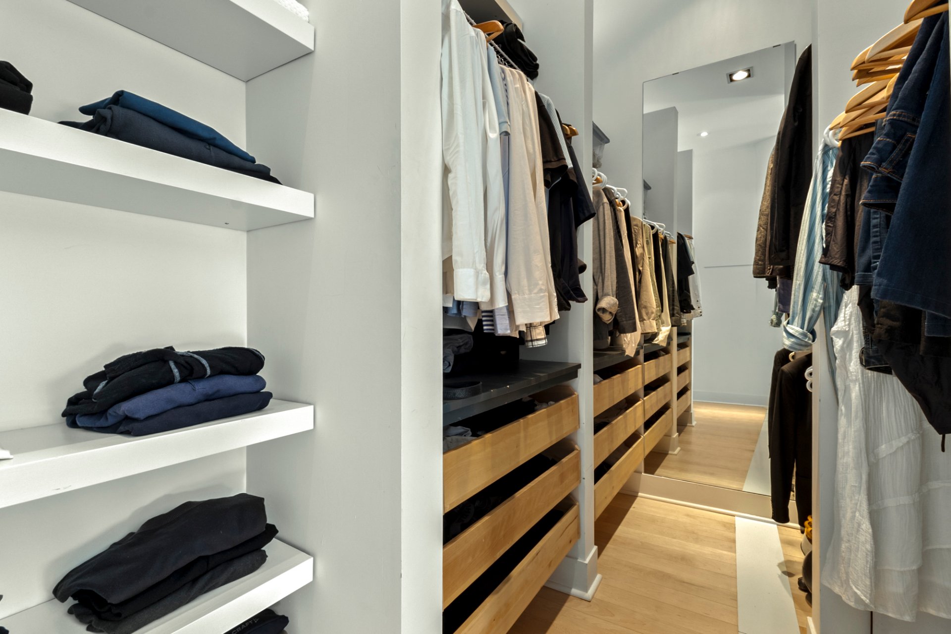 Photo - Penderie (Walk-in)