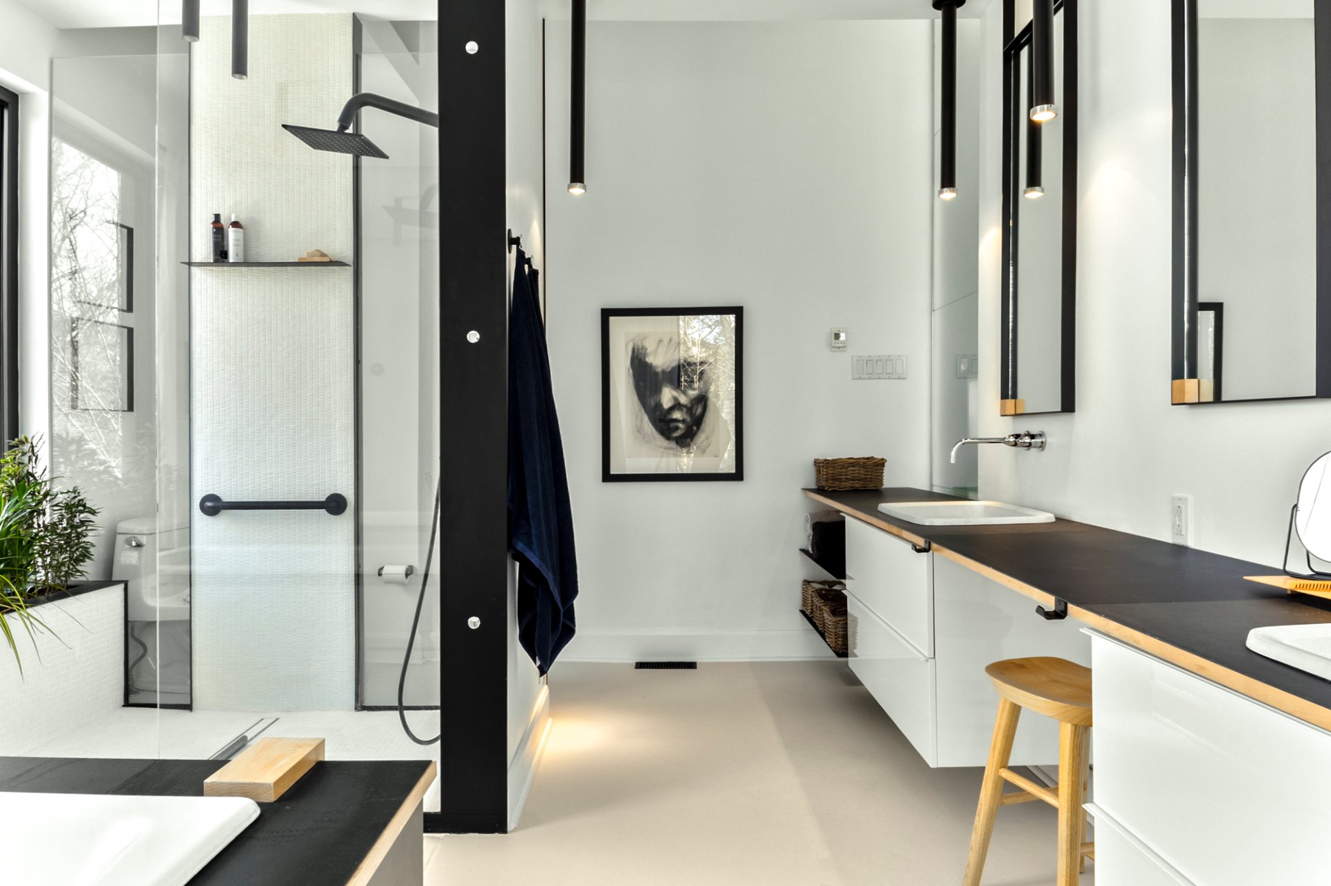 Photo - Salle de bains attenante à la CCP