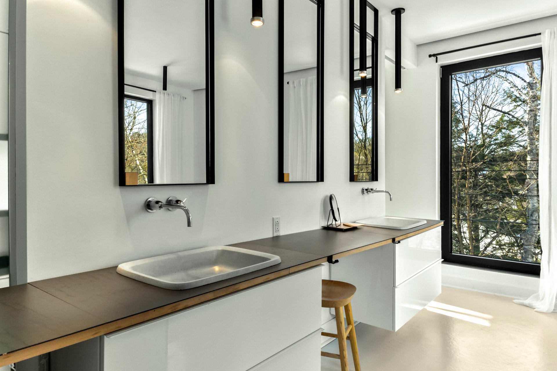 Photo - Salle de bains attenante à la CCP