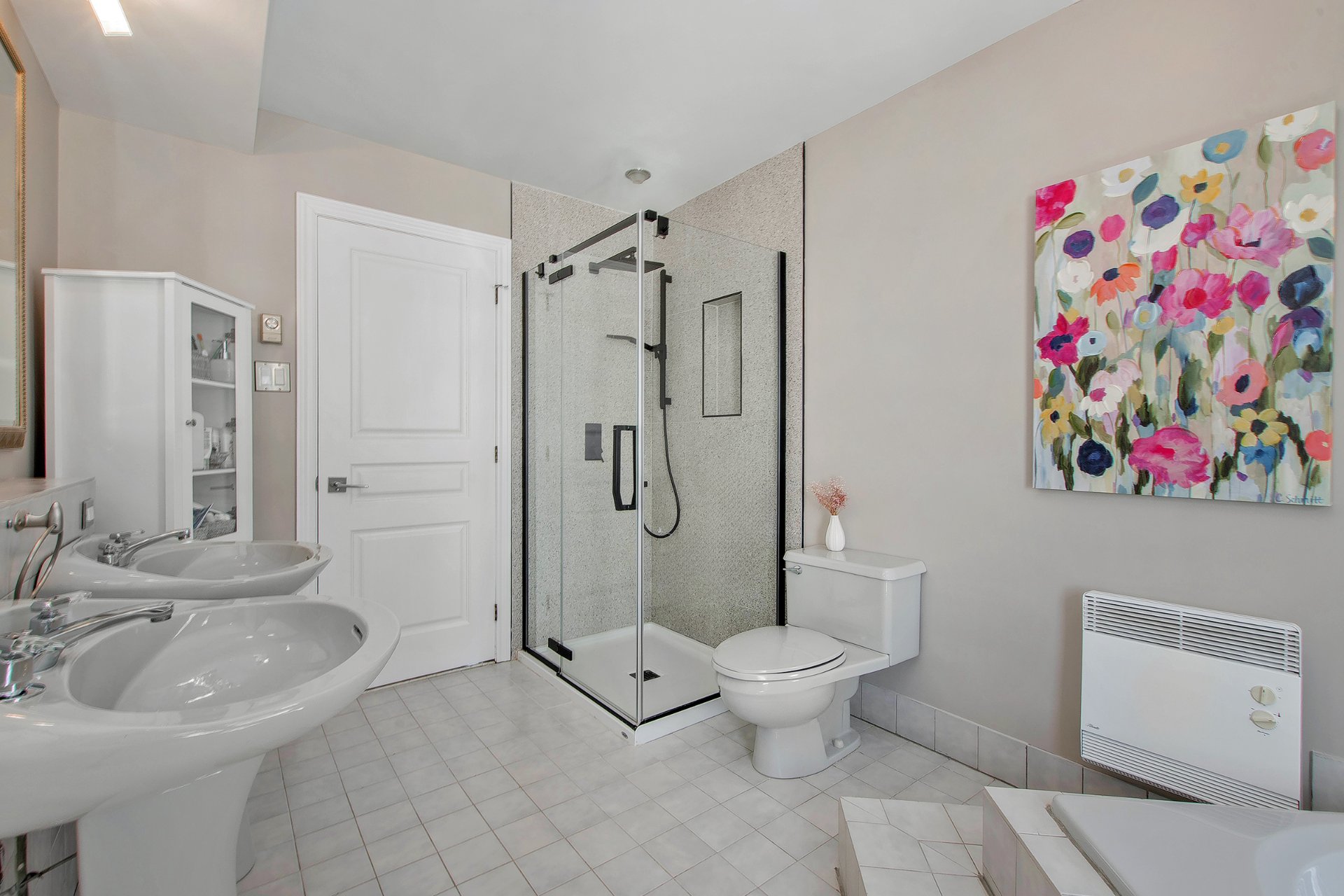 Salle de bains attenante à la CCP