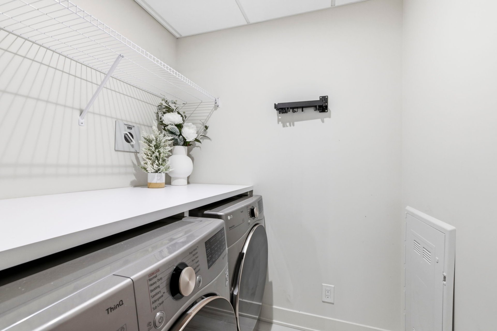 Photo - Laundry room