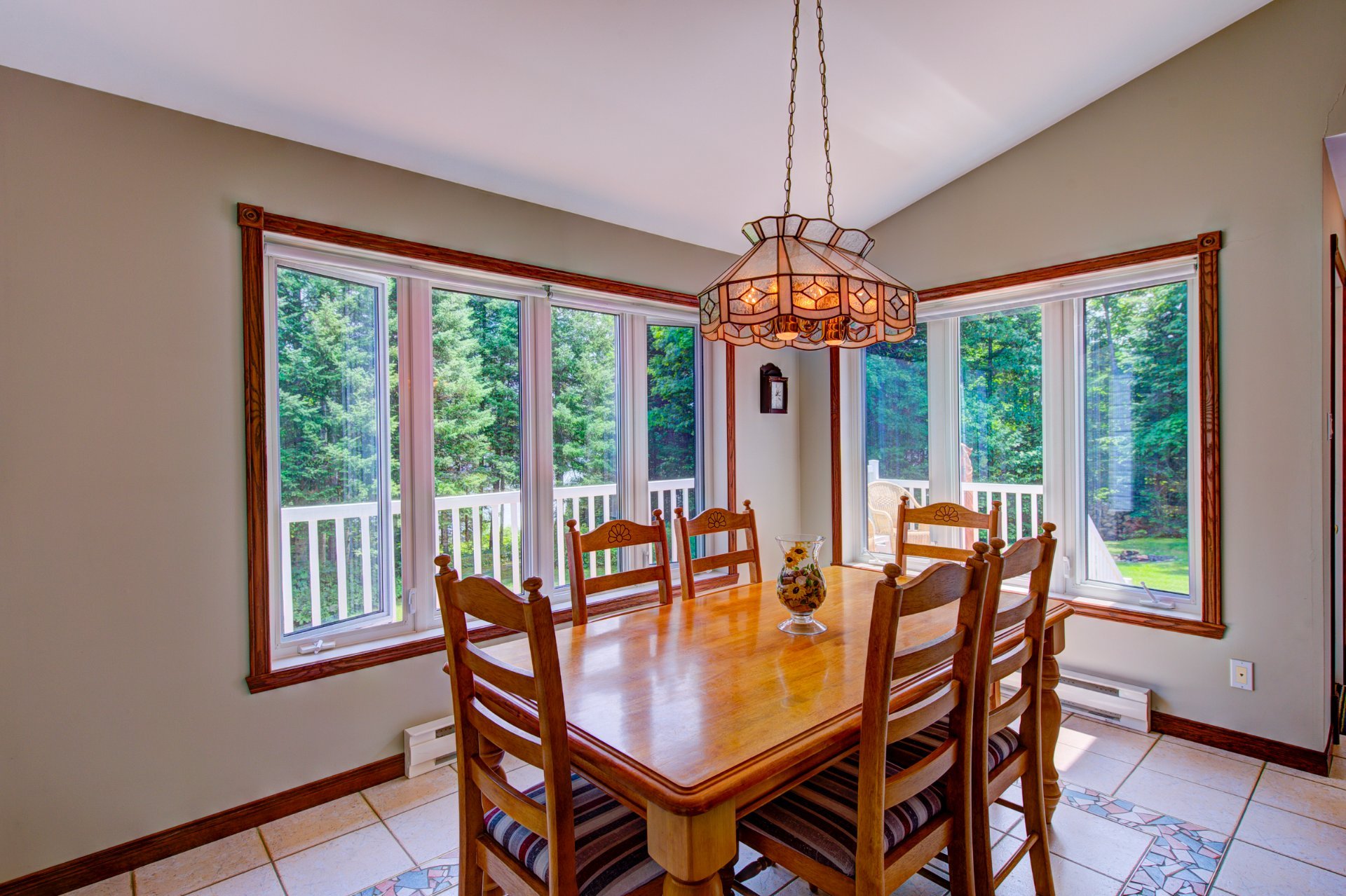 Photo - Salle à manger