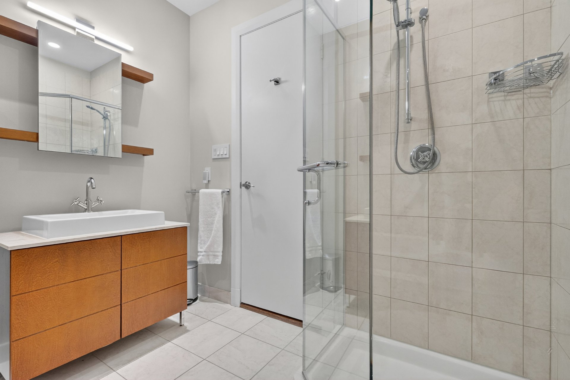 Salle de bains attenante à la CCP