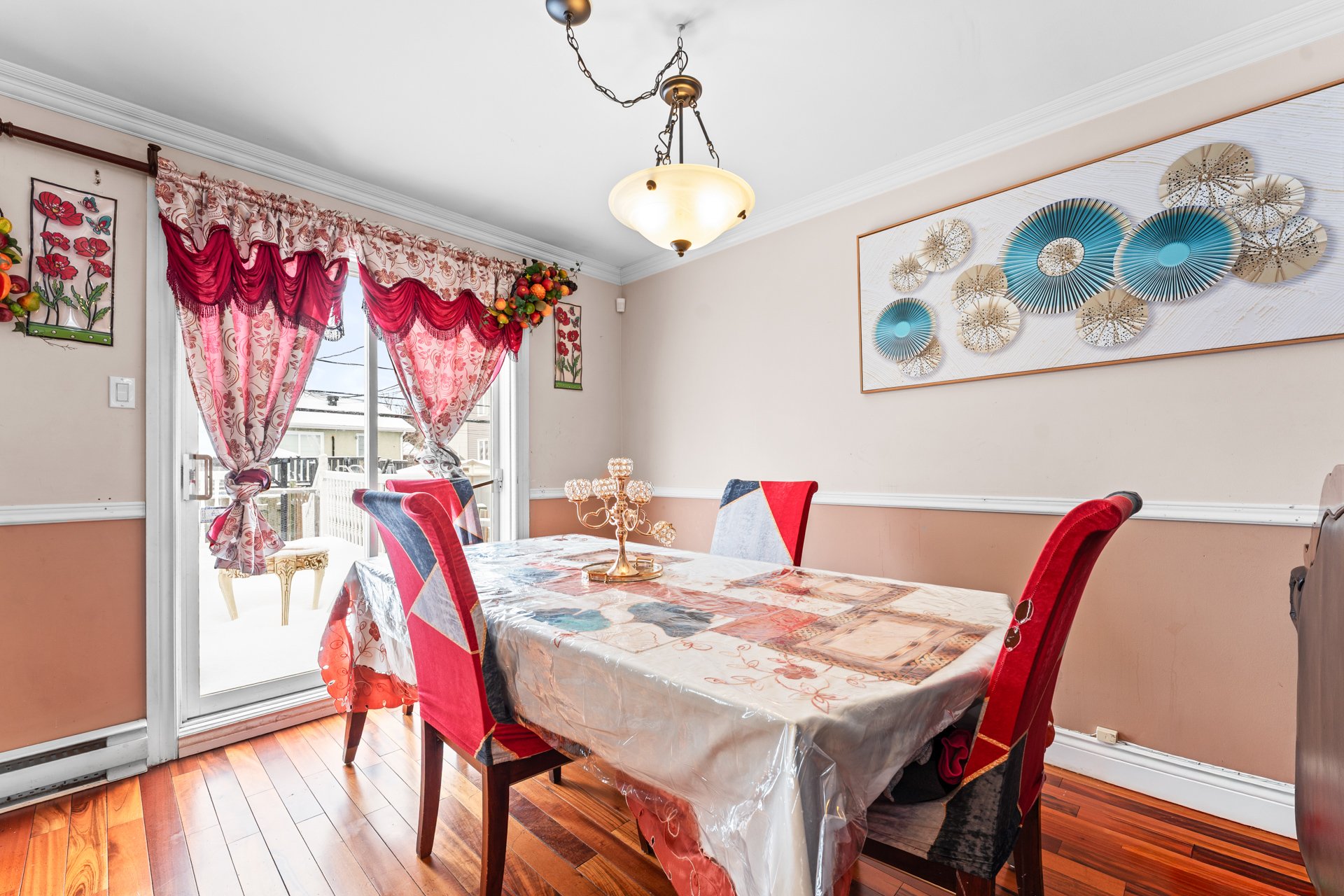 Photo - Salle à manger