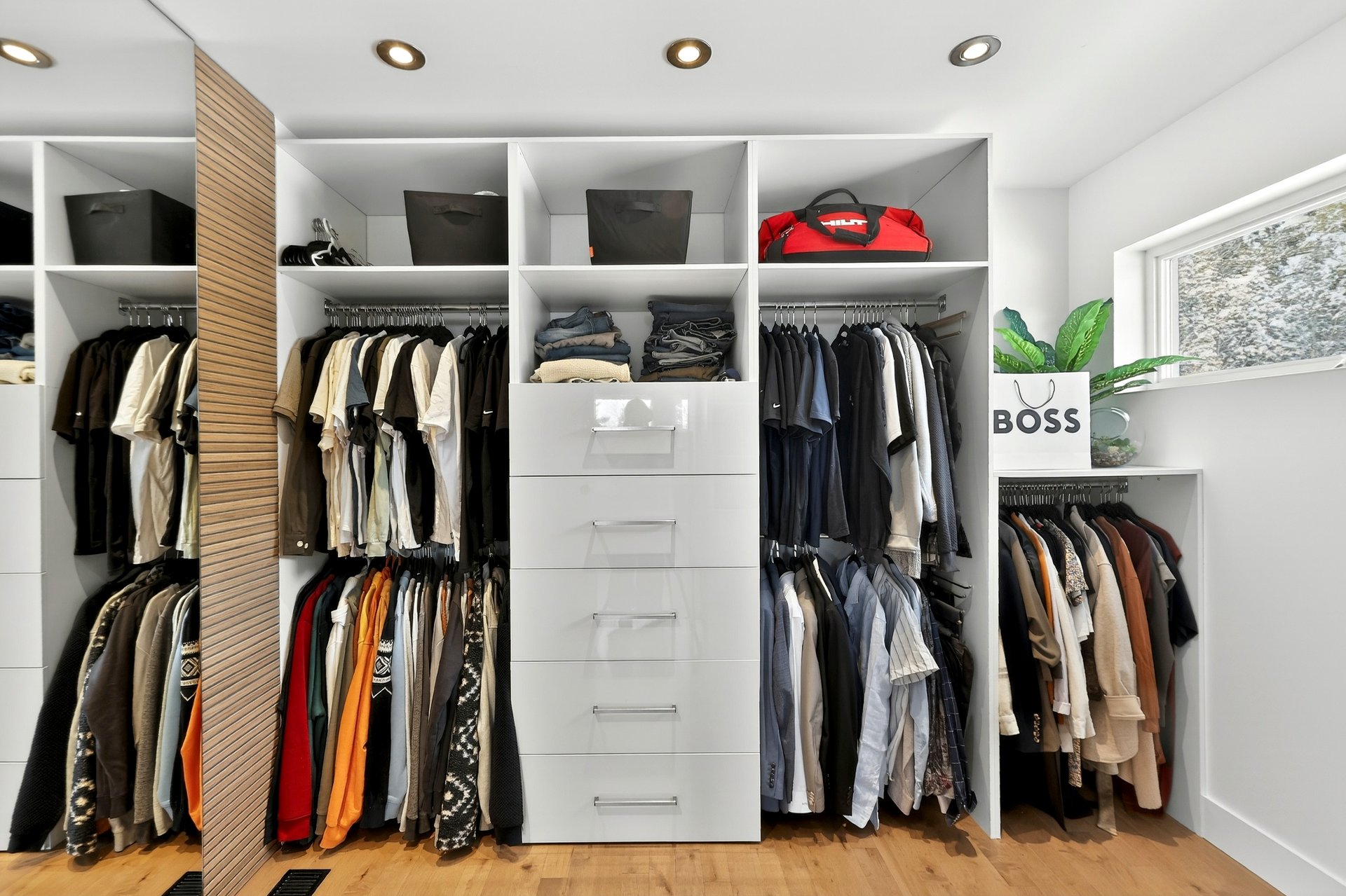 Photo - Penderie (Walk-in)