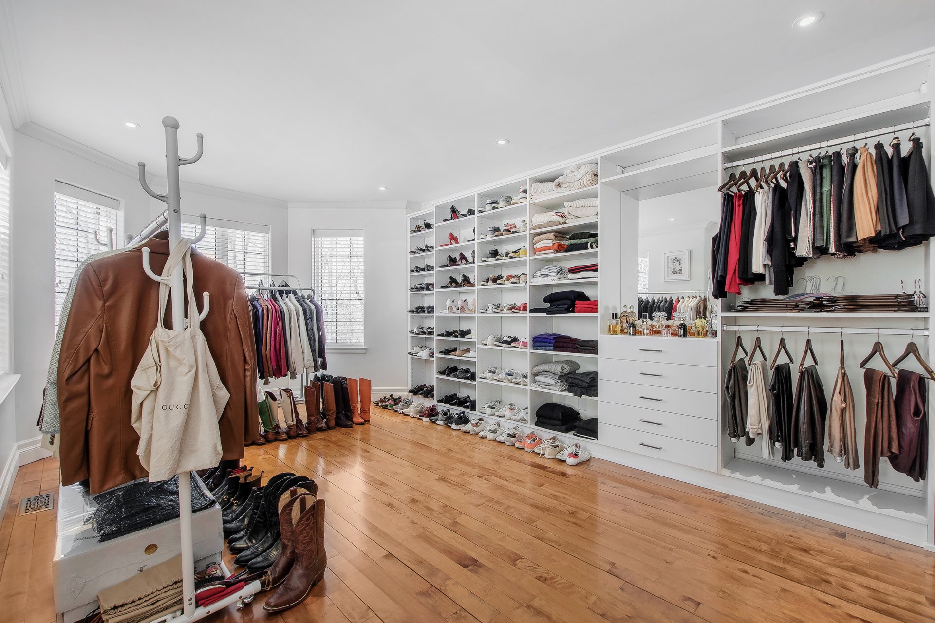 Walk-in closet