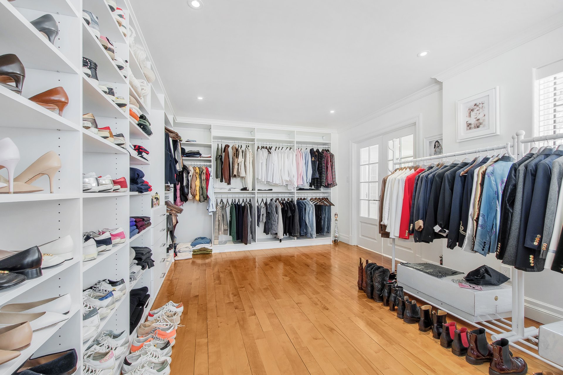 Walk-in closet