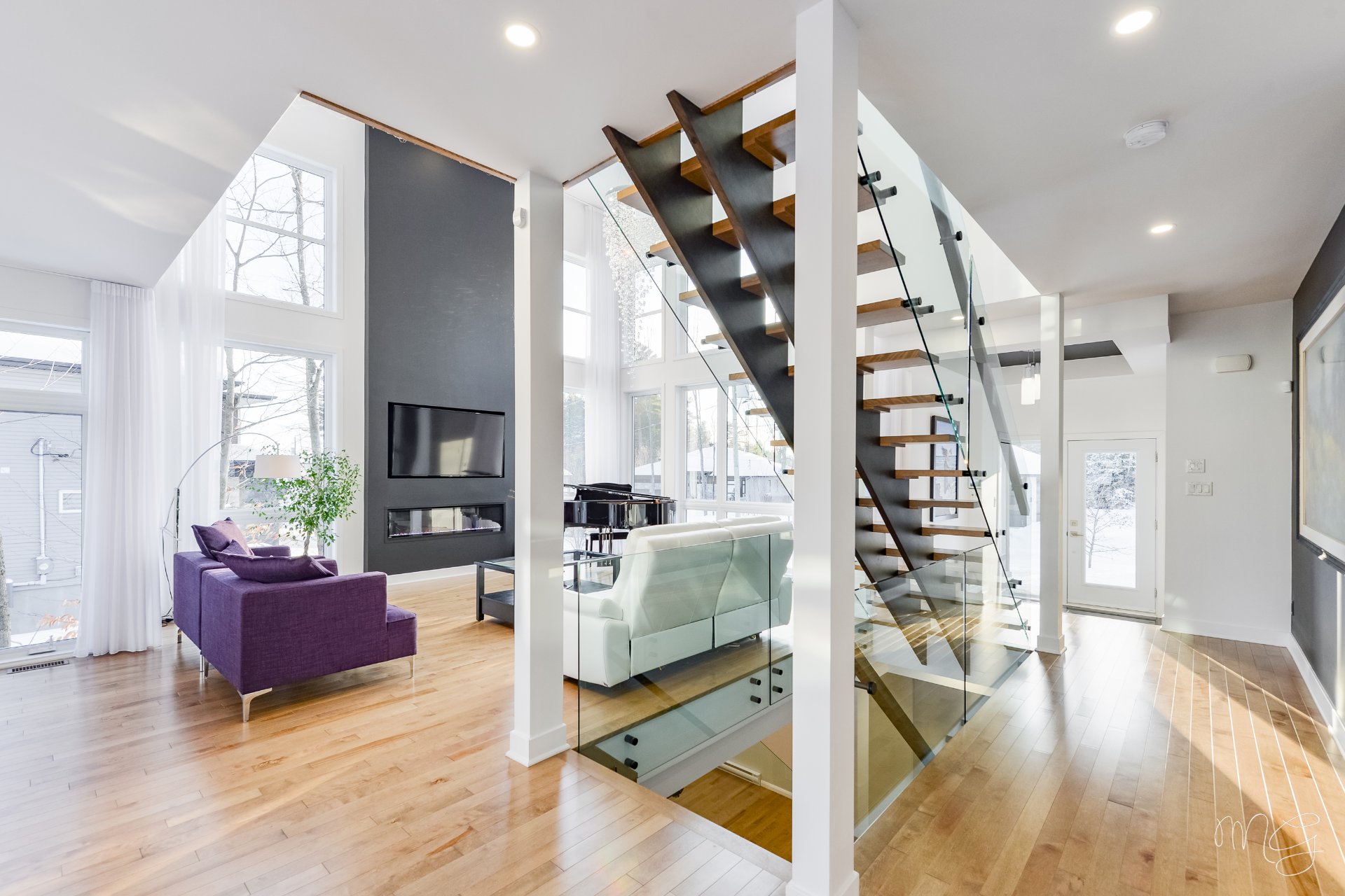 Photo - Overall View