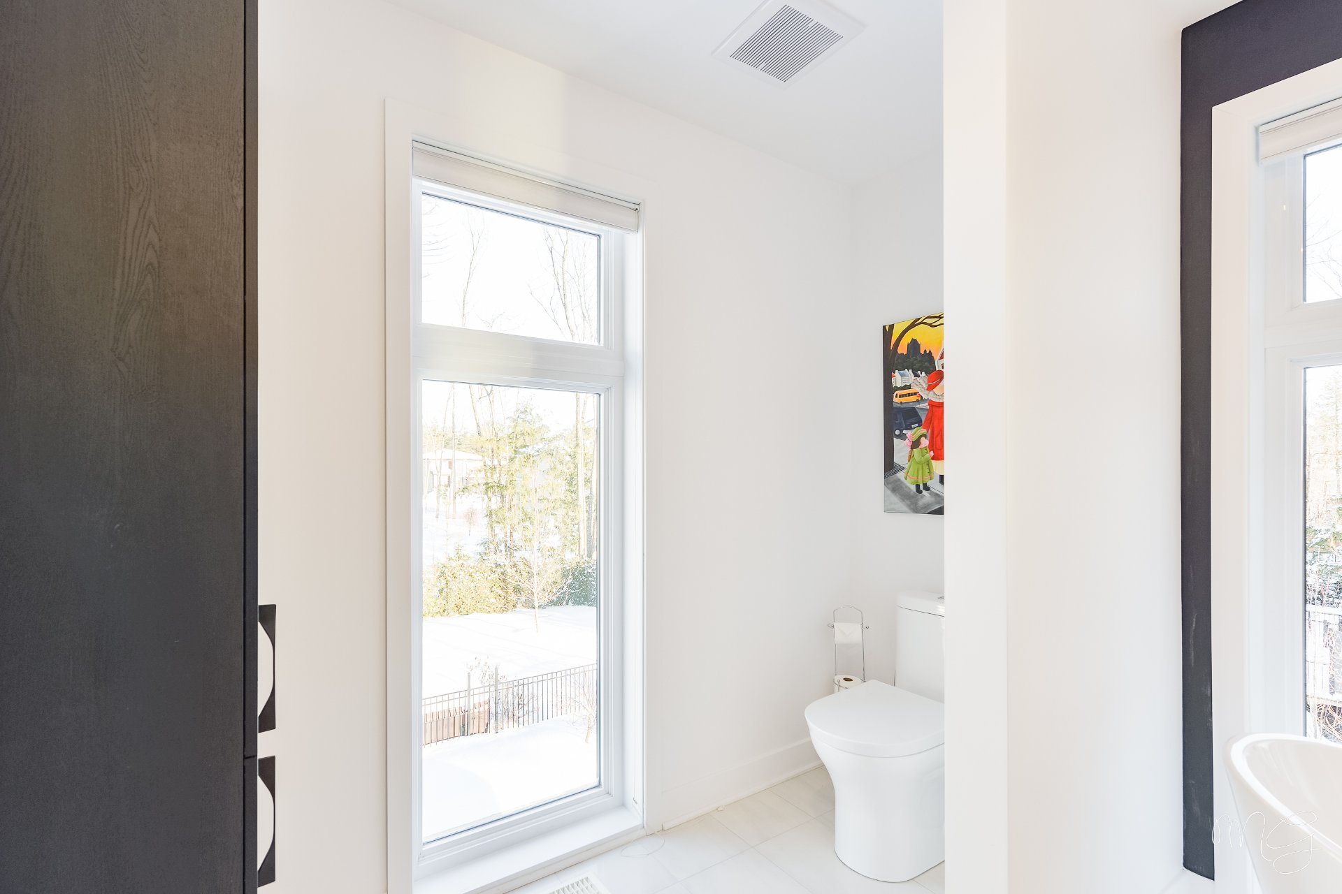 Photo - Ensuite bathroom