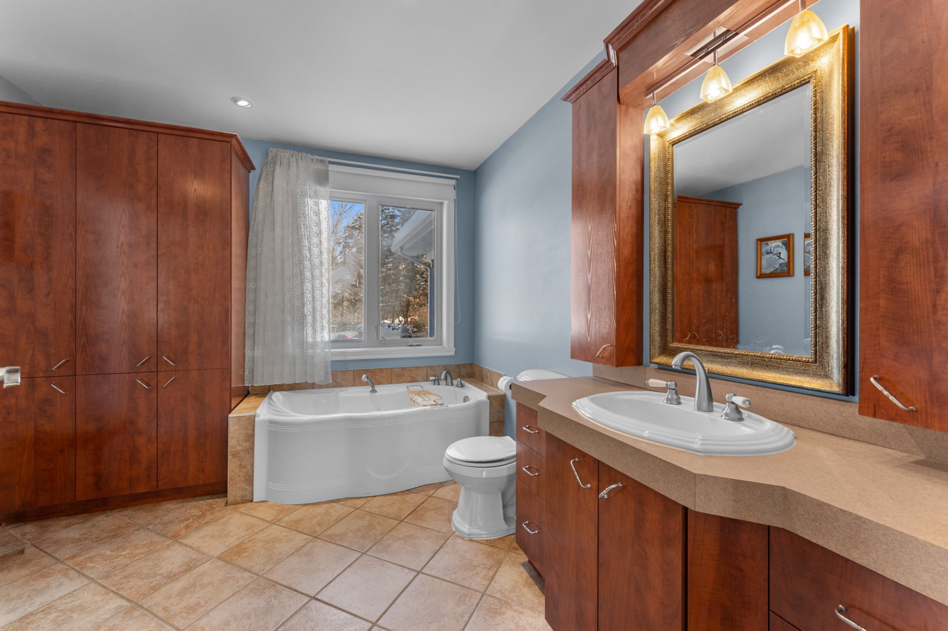 Salle de bains attenante à la CCP