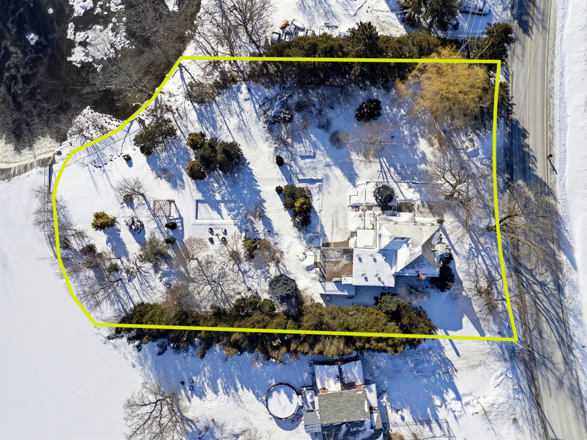 Photo - Overall View