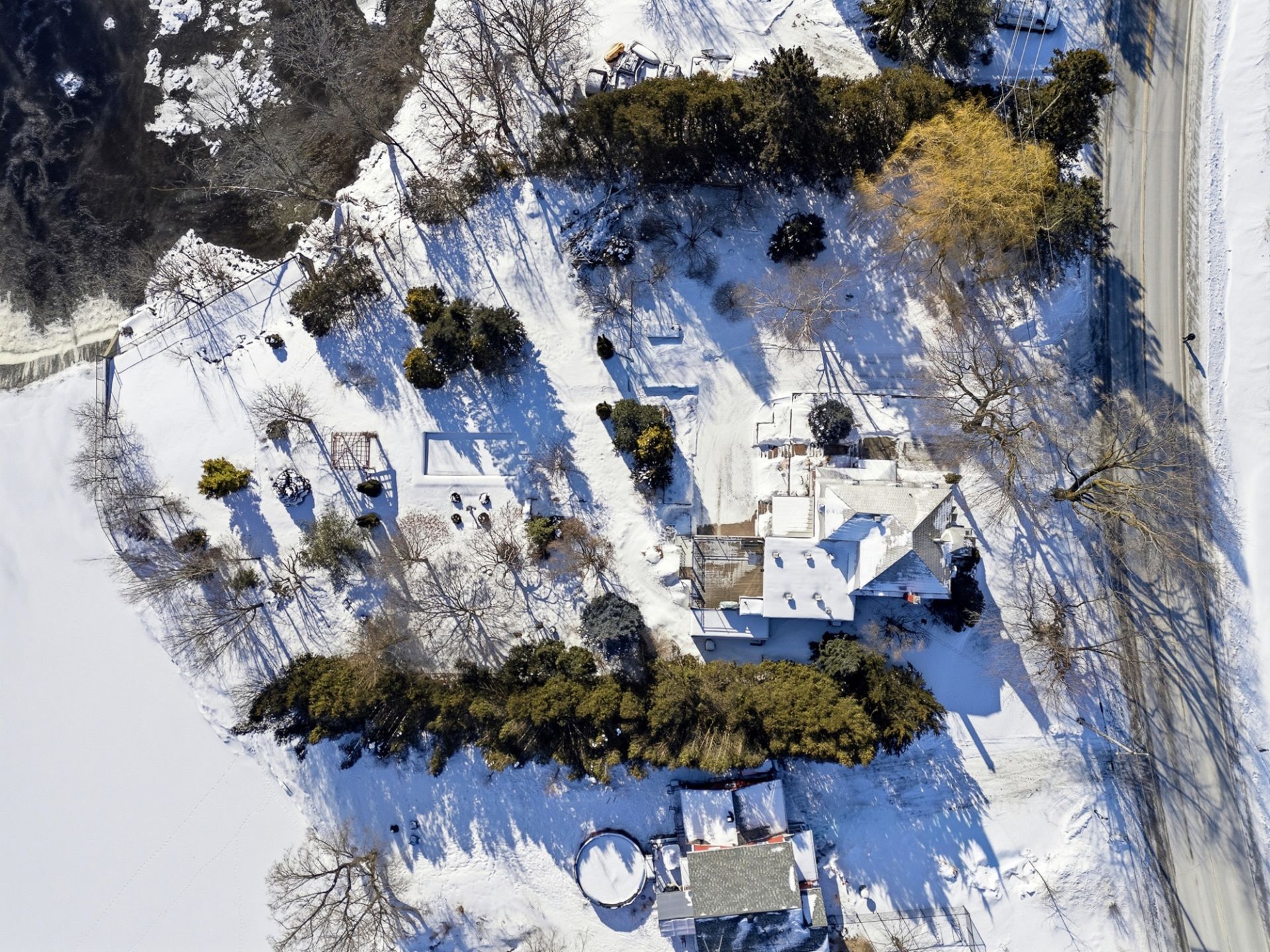 Photo - Overall View