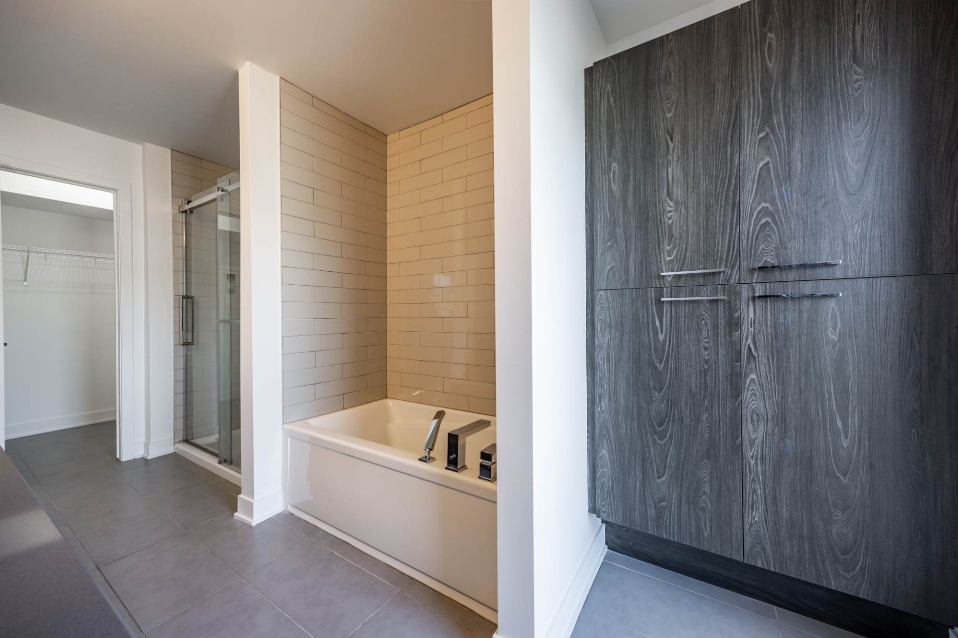 Salle de bains attenante à la CCP