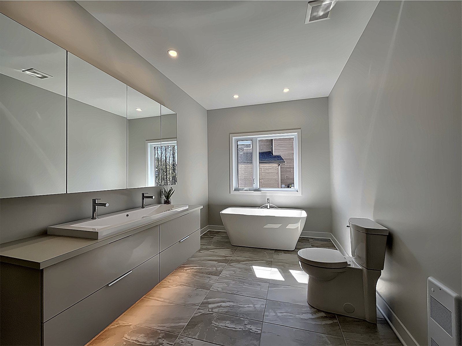 Salle de bains attenante à la CCP