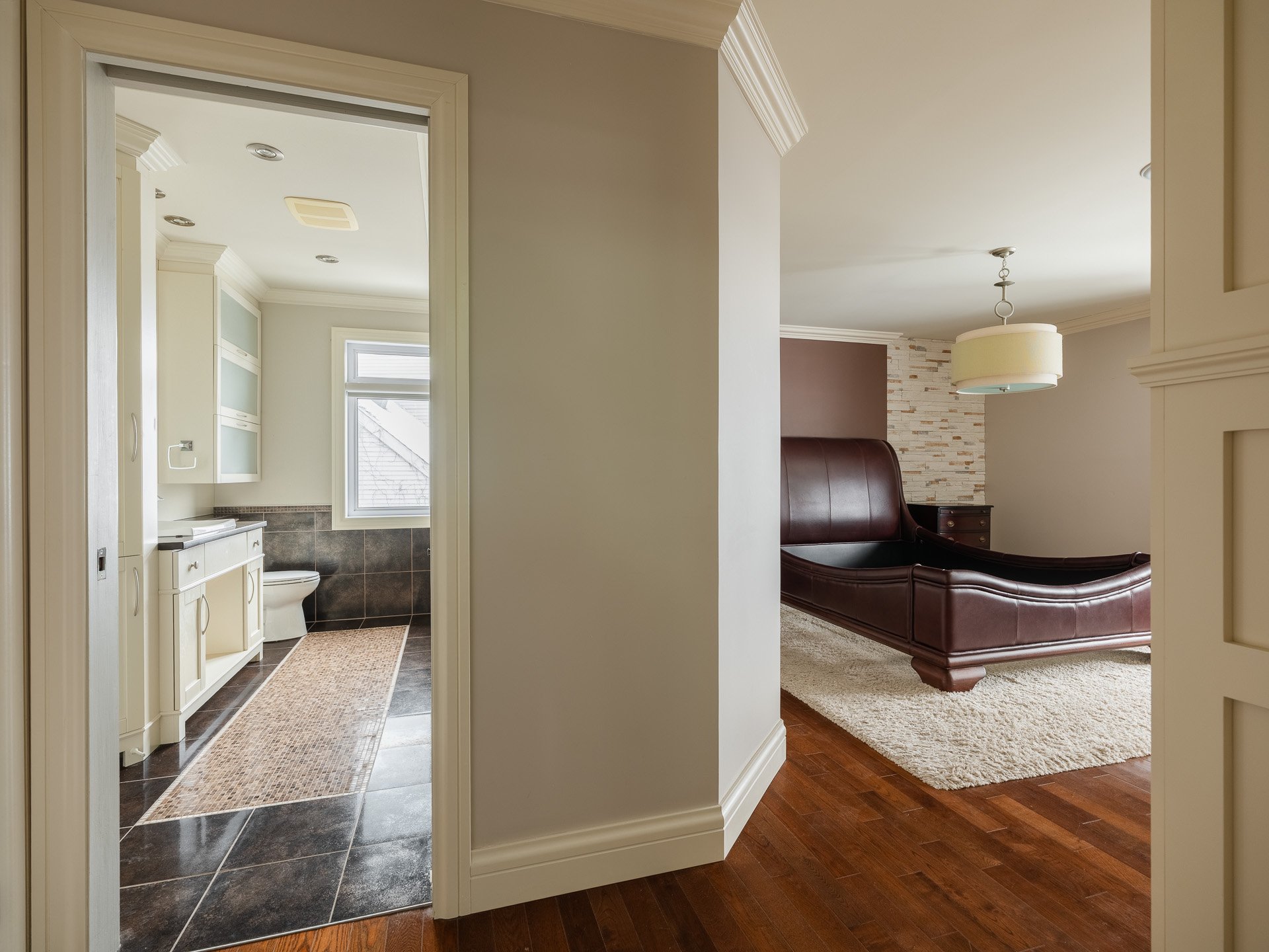 Photo - Salle de bains attenante à la CCP