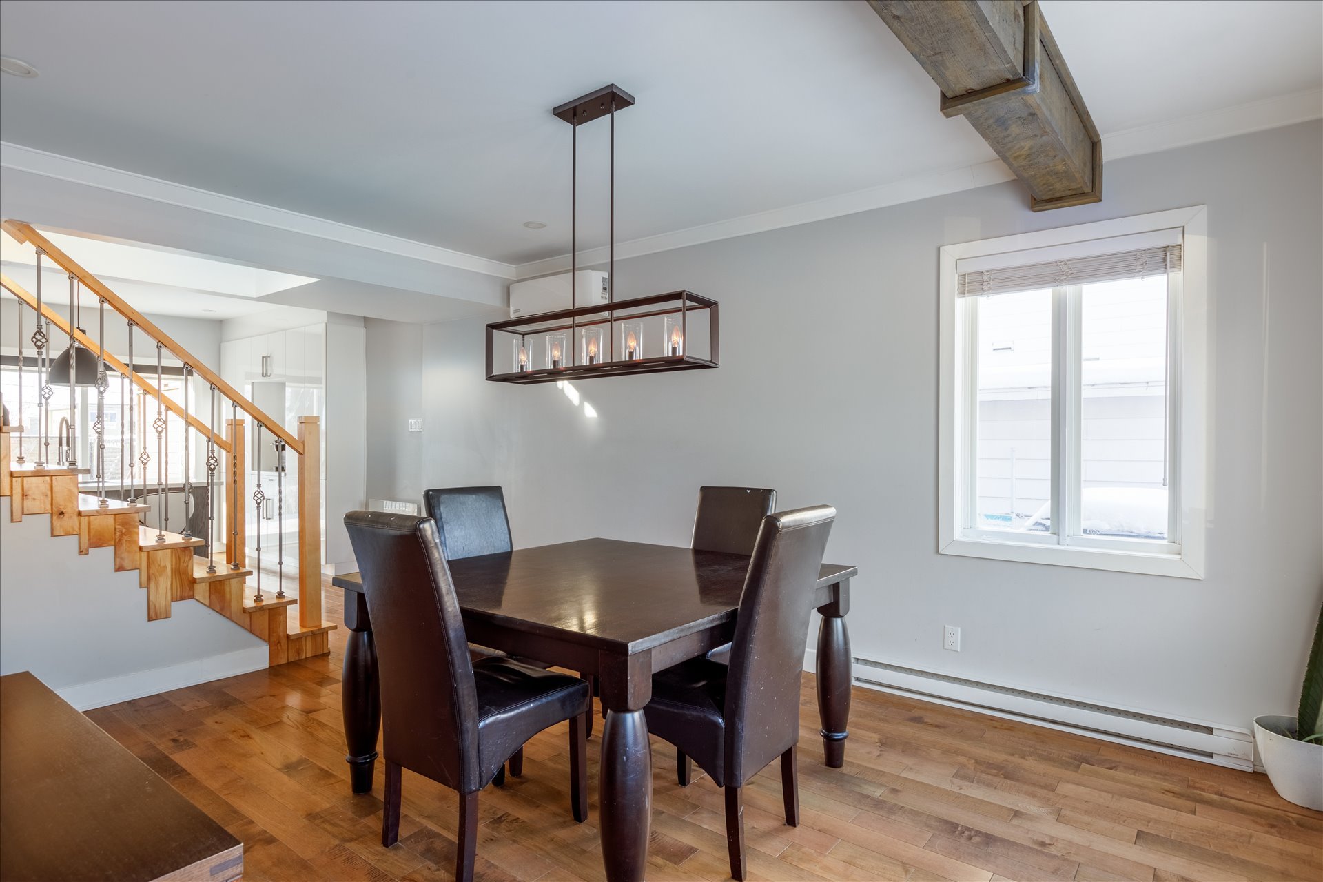 Photo - Salle à manger