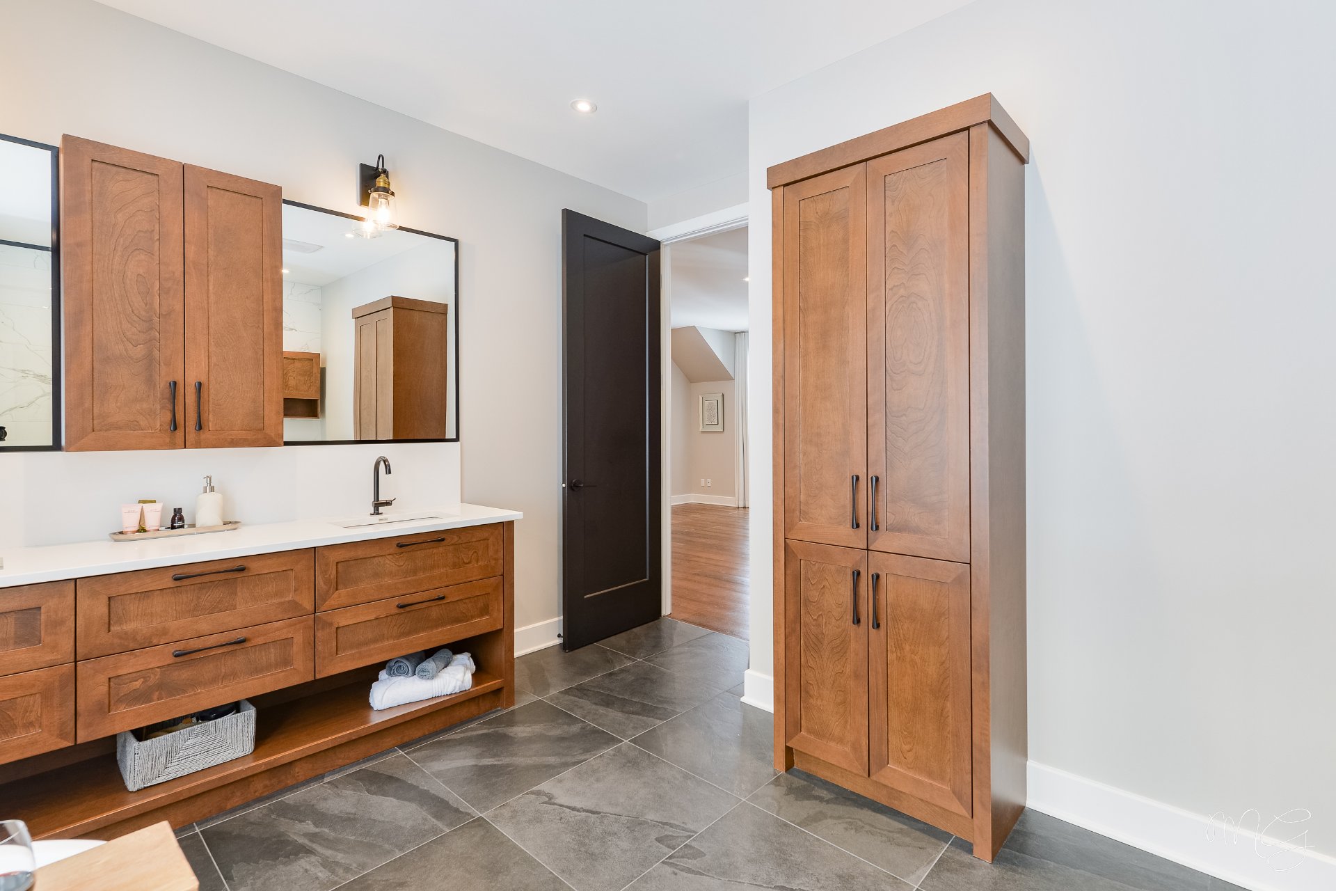 Photo - Salle de bains attenante à la CCP