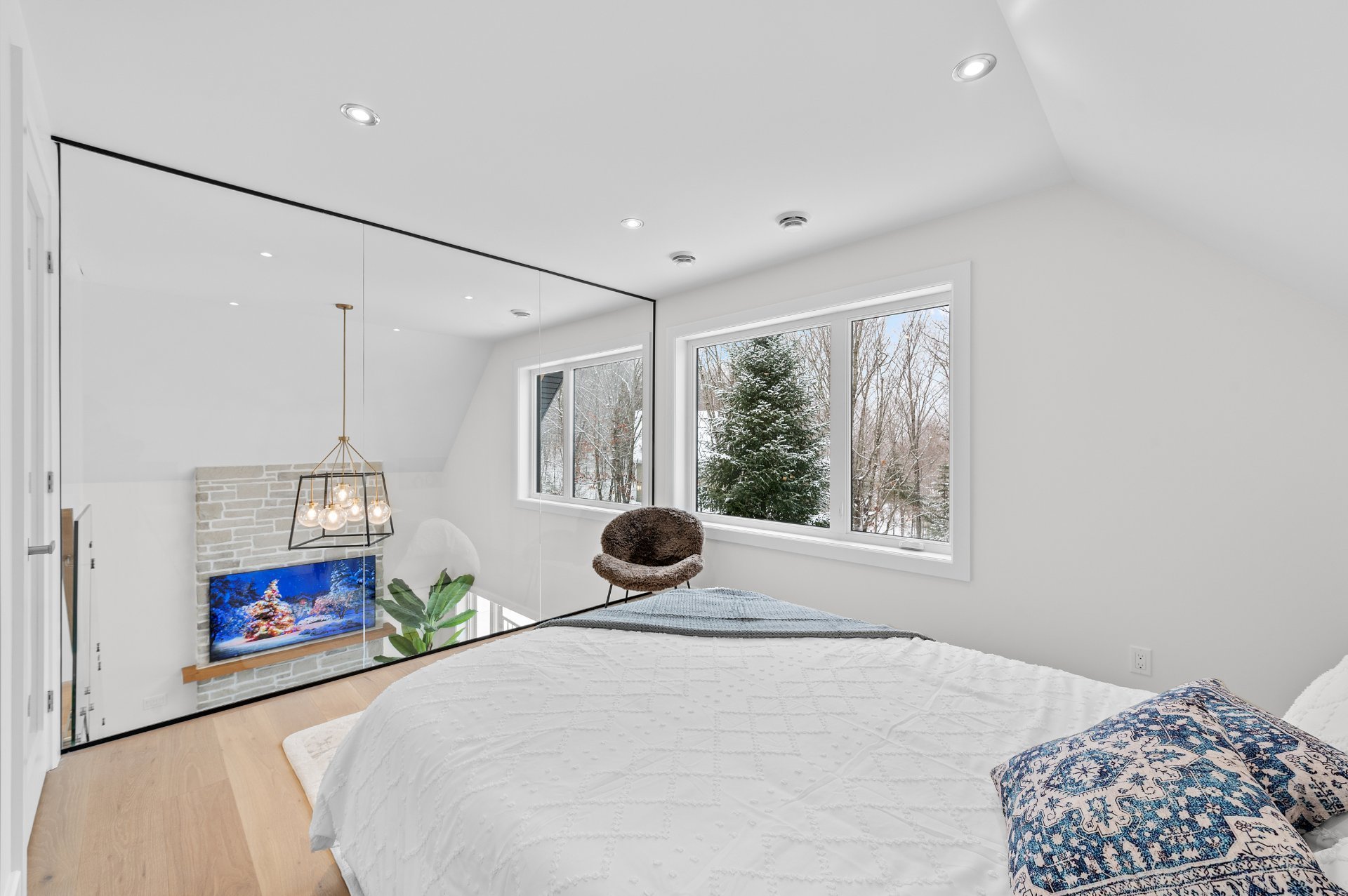 Photo - Primary bedroom