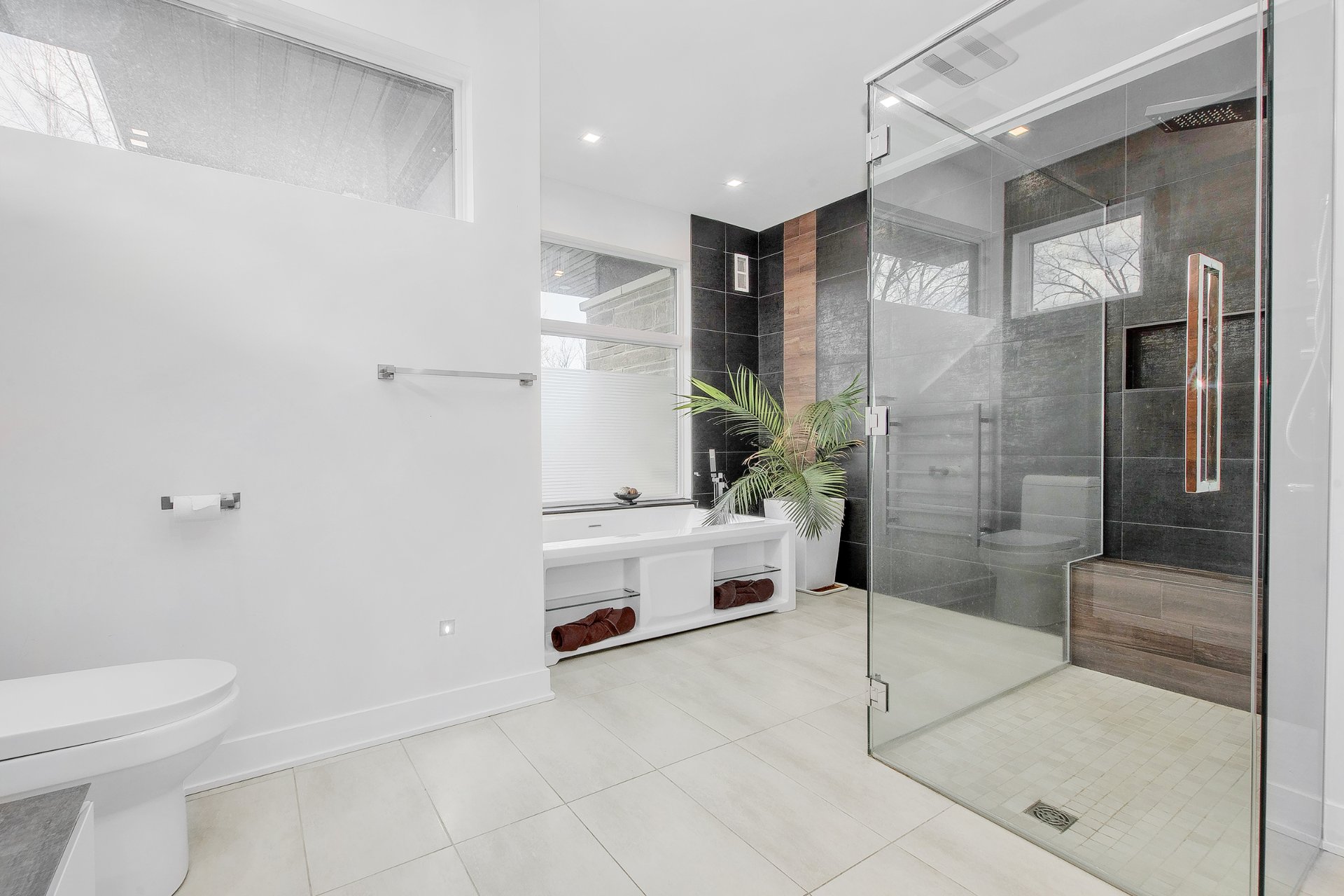 Ensuite bathroom