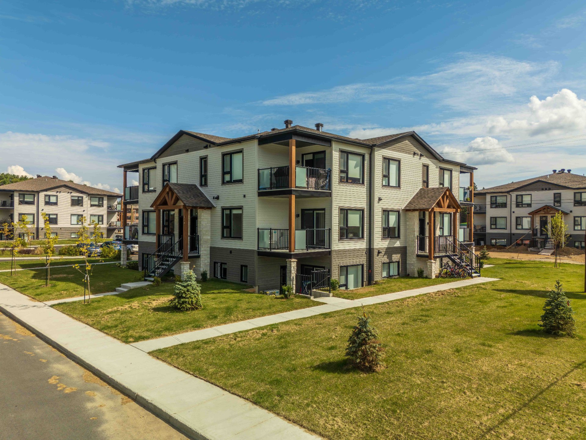 Photo - Overall View