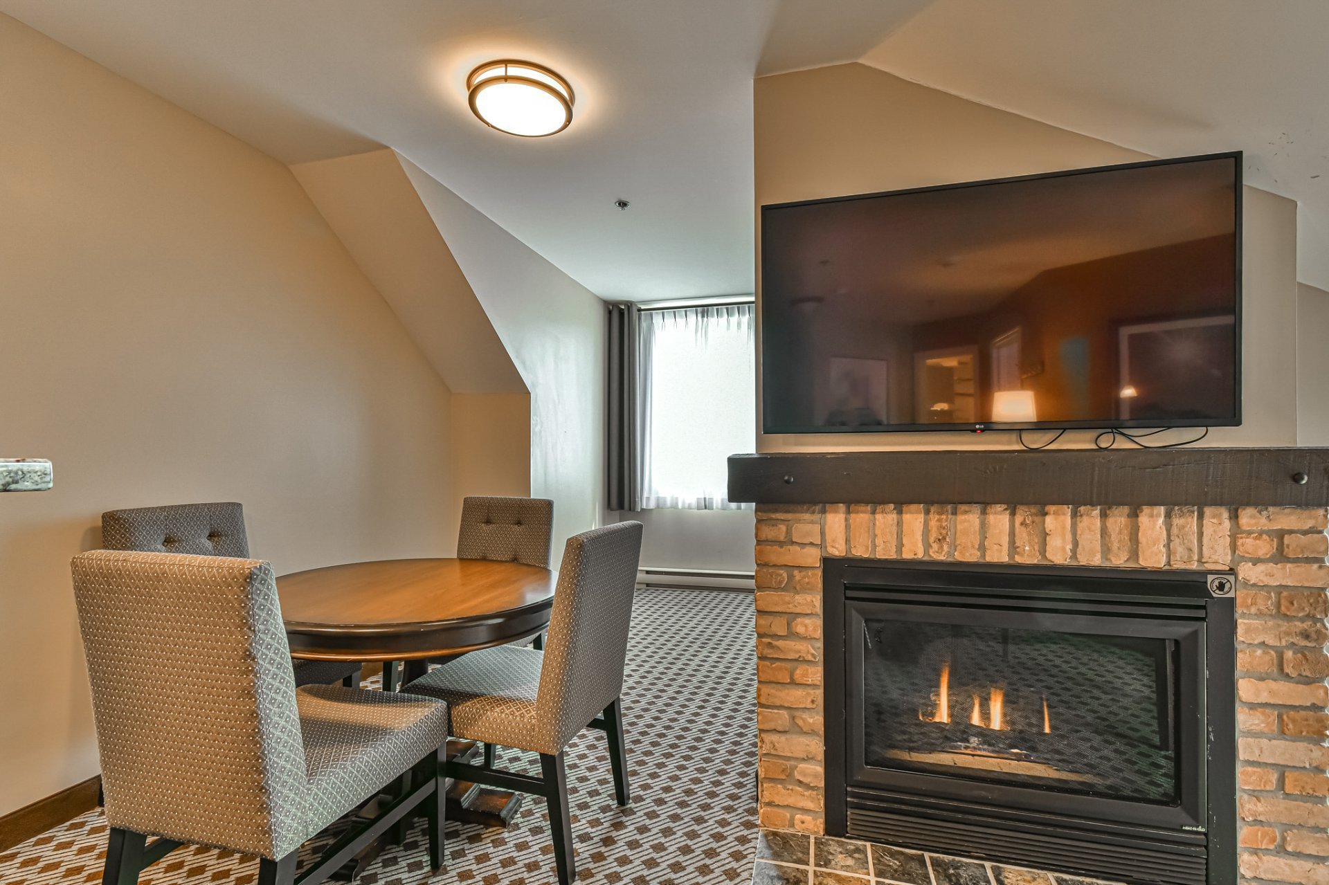 Photo - Salle à manger