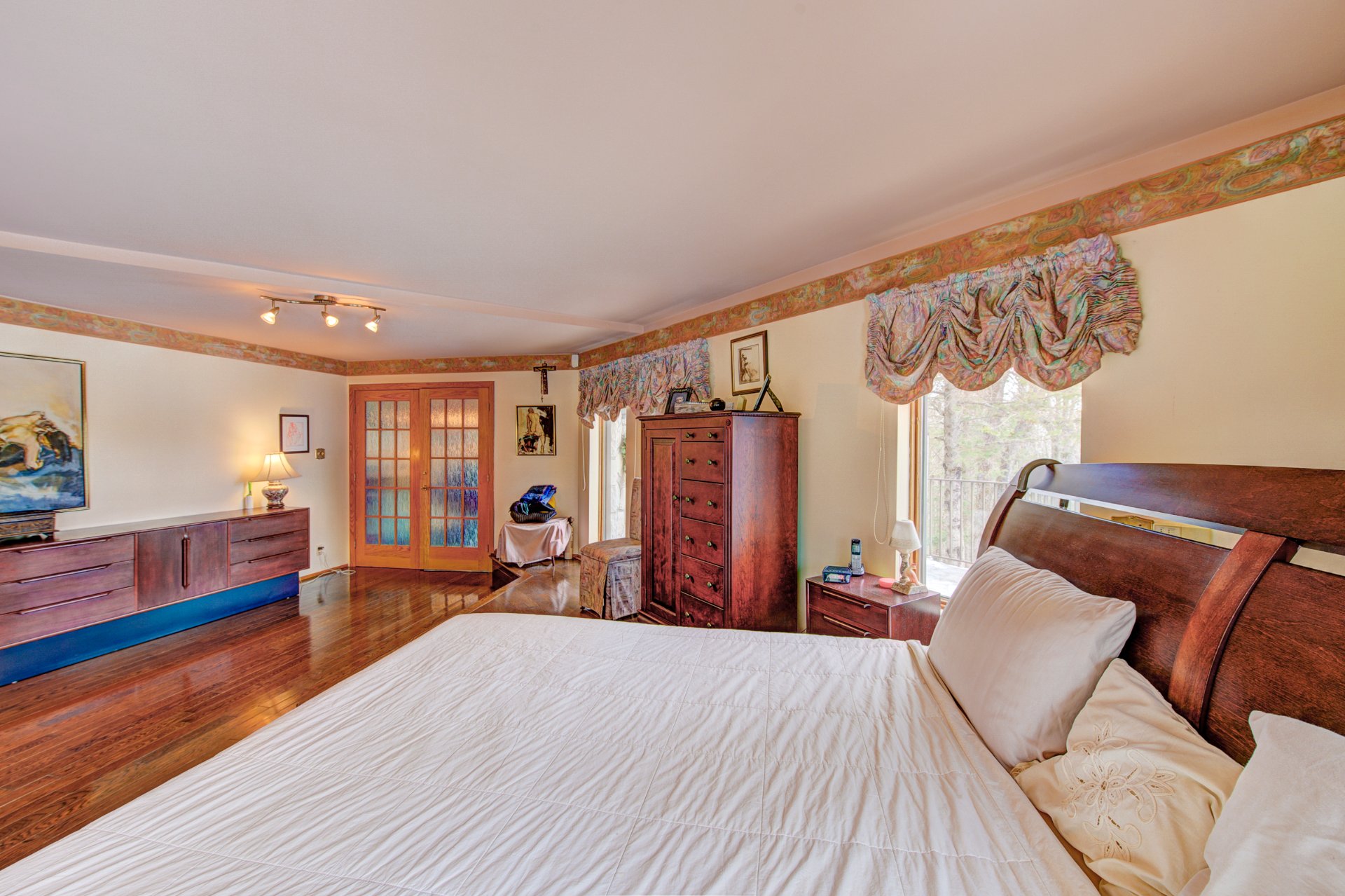 Photo - Primary bedroom