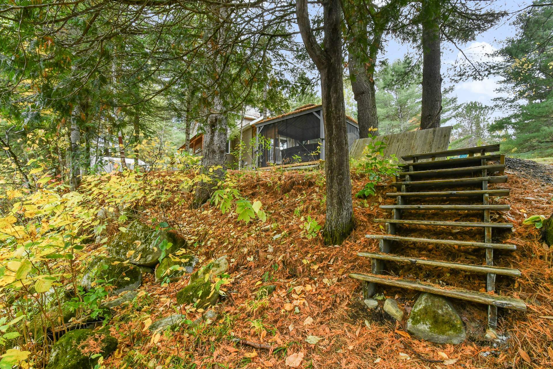 Accès au plan d'eau