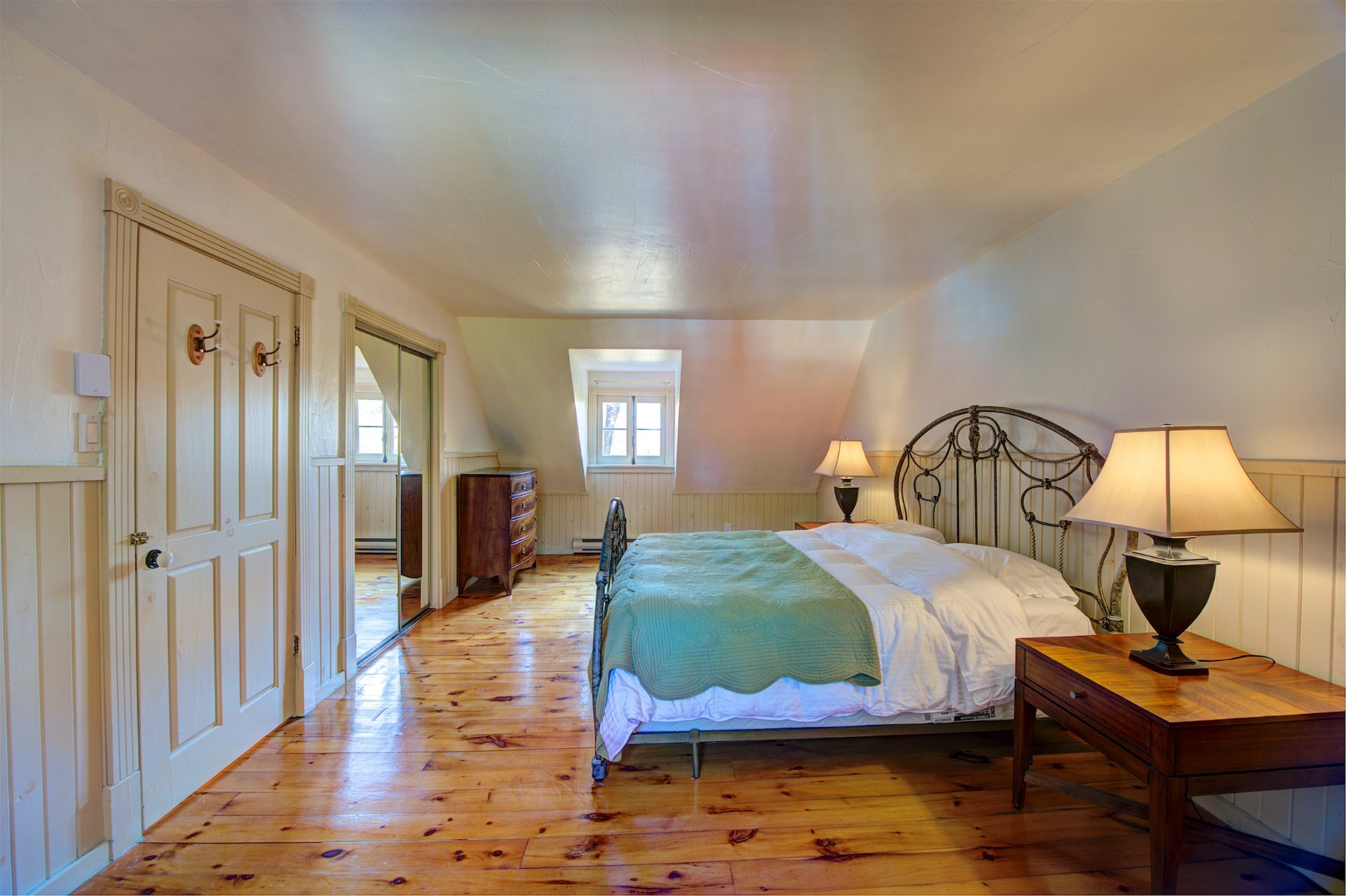 Photo - Primary bedroom