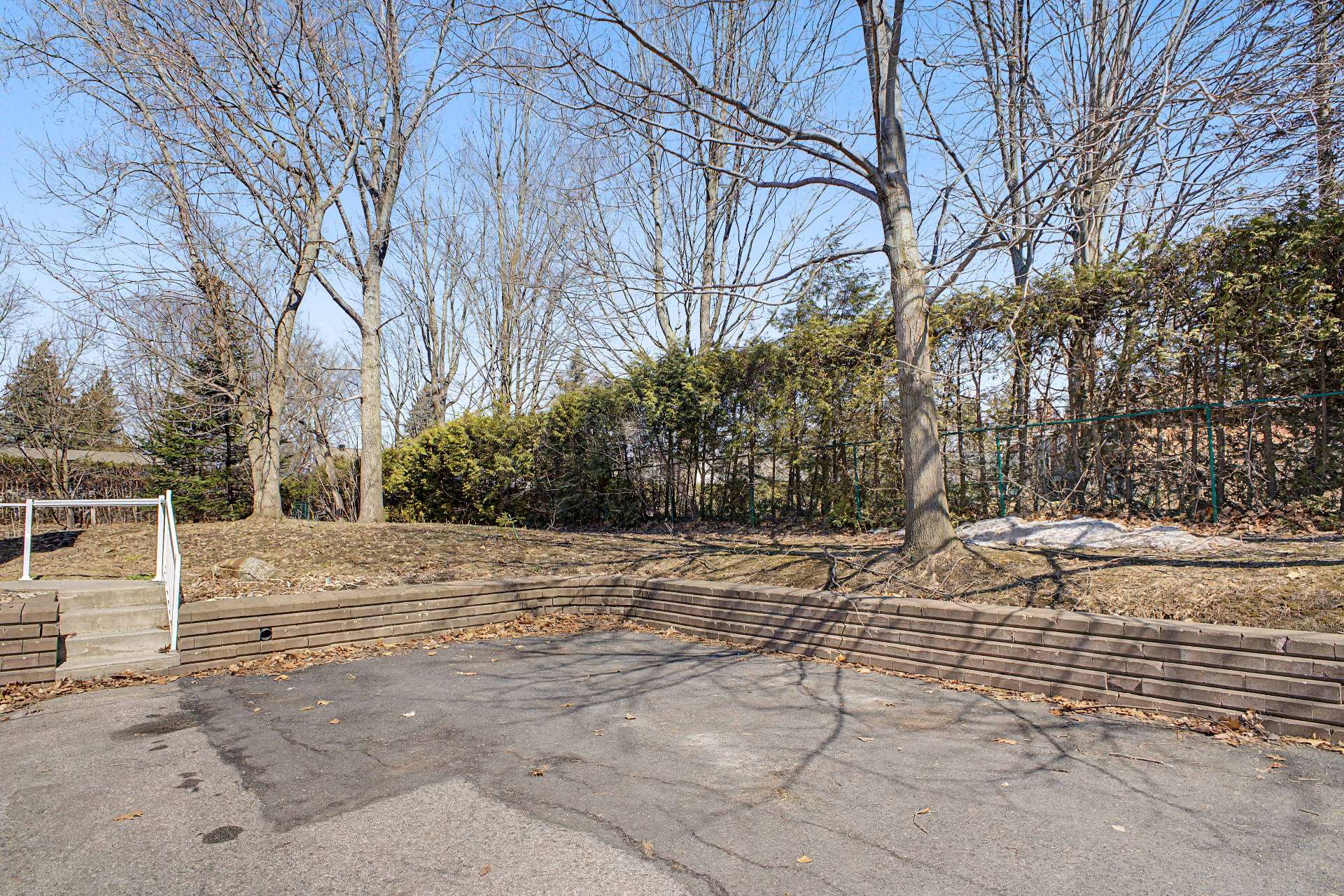 Photo - Stationnement