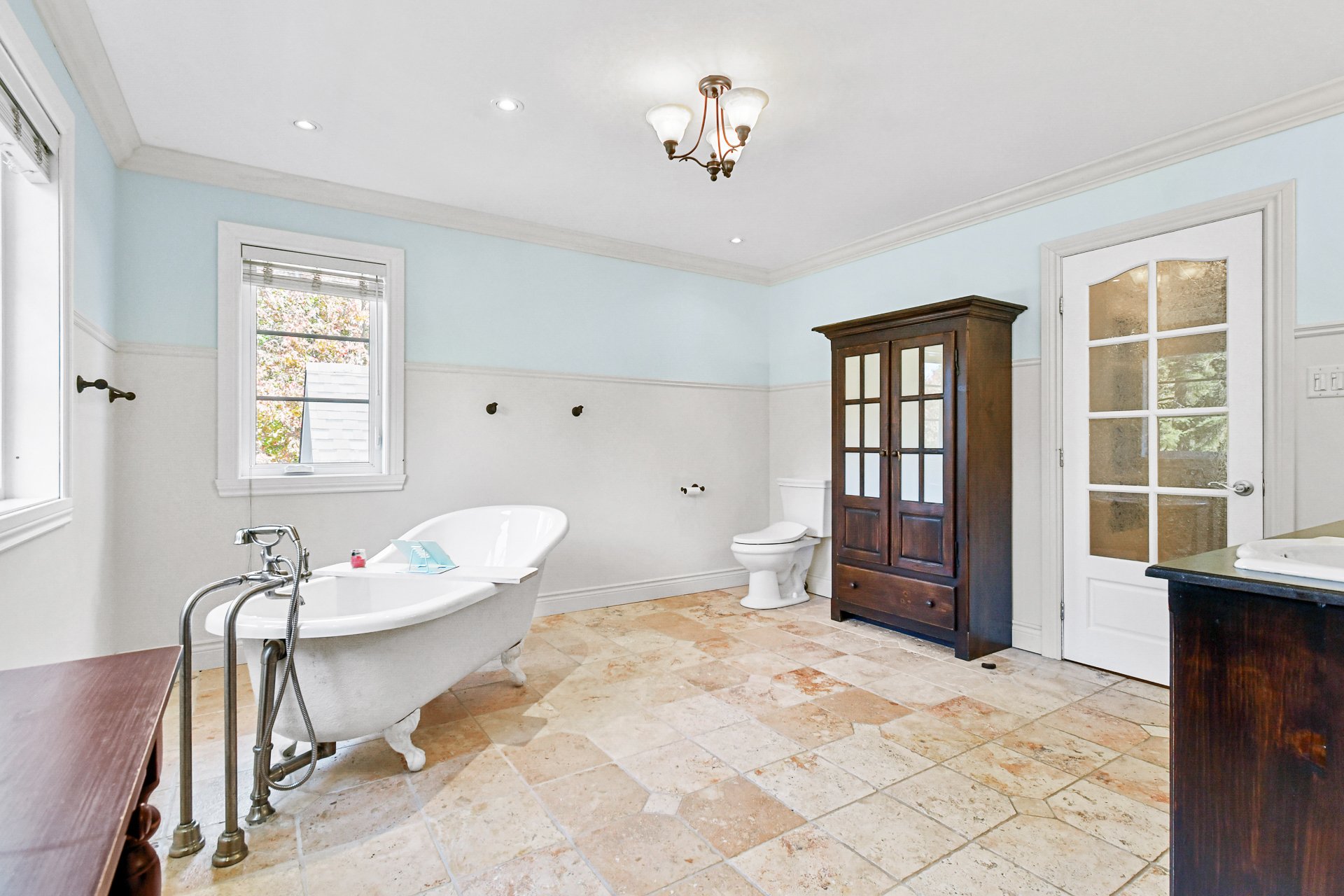 Salle de bains attenante à la CCP