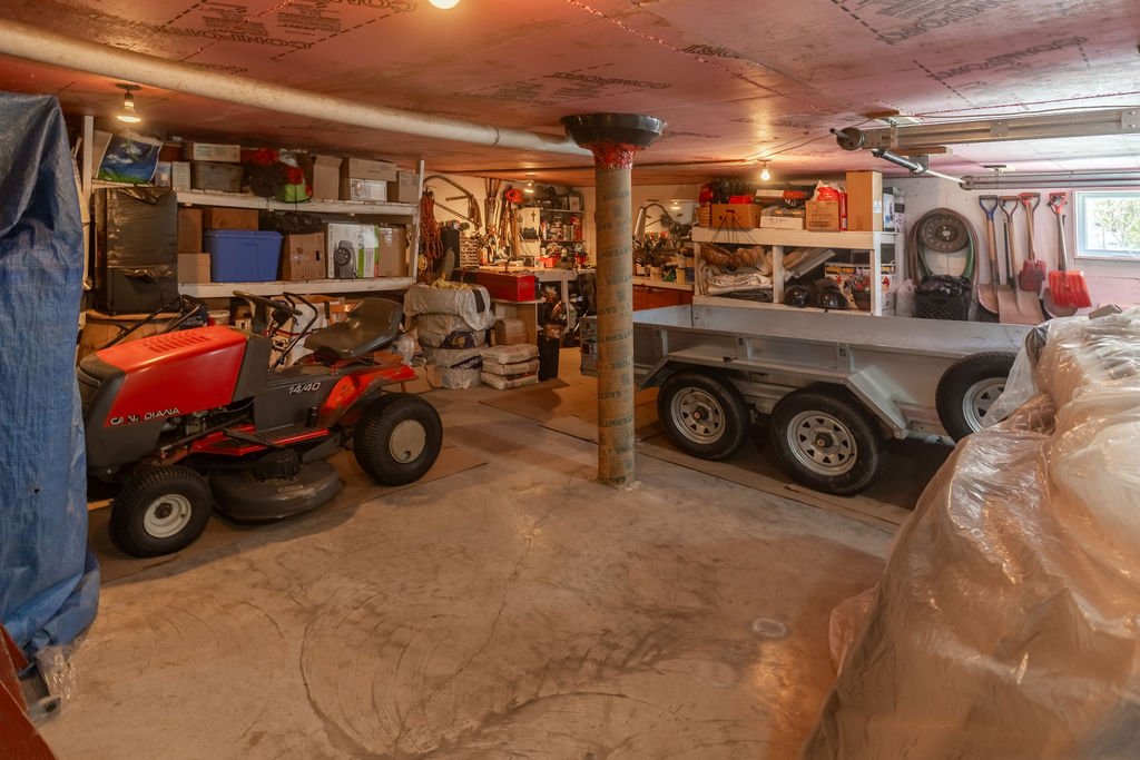 Photo - Garage