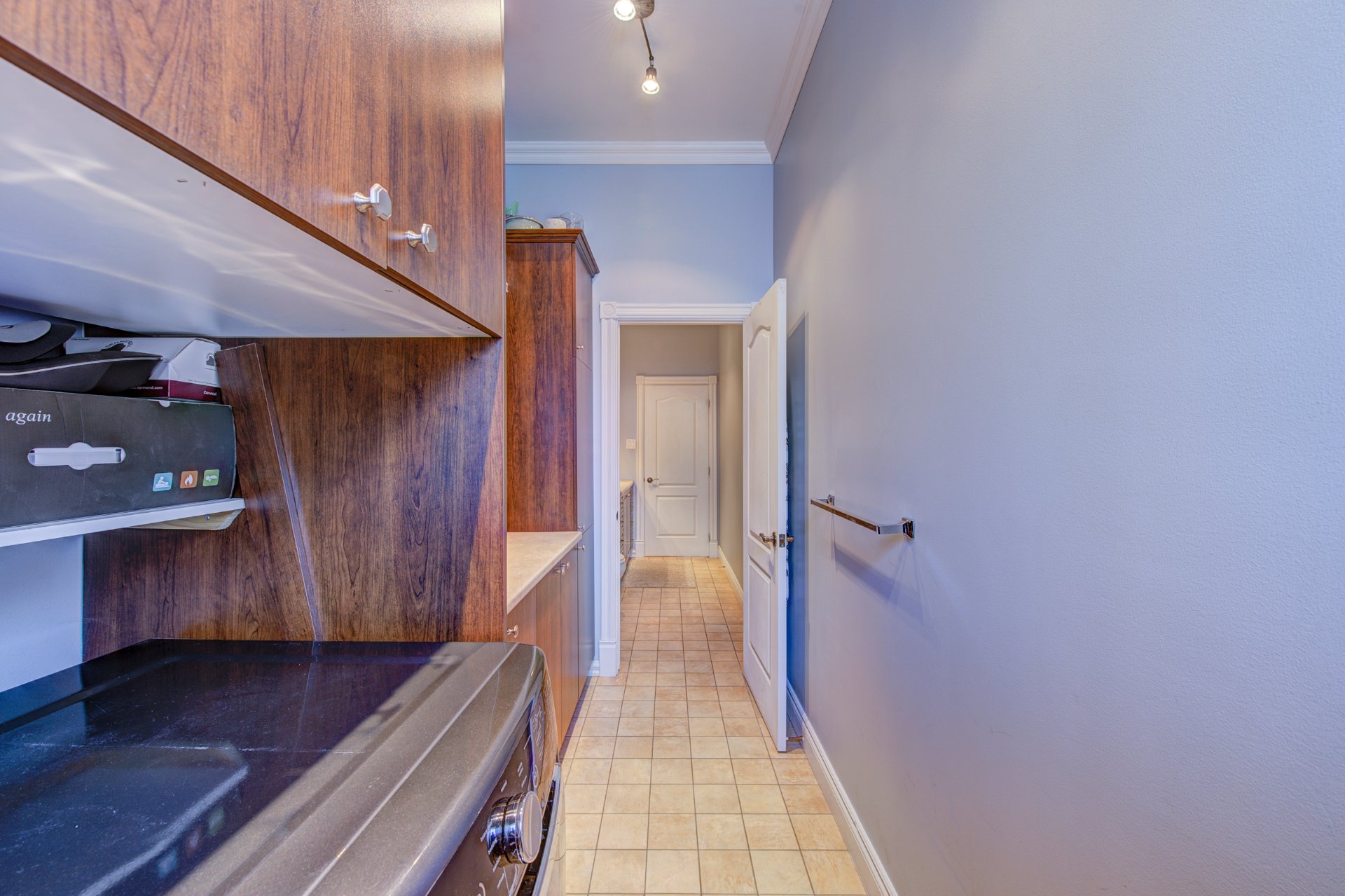 Photo - Laundry room