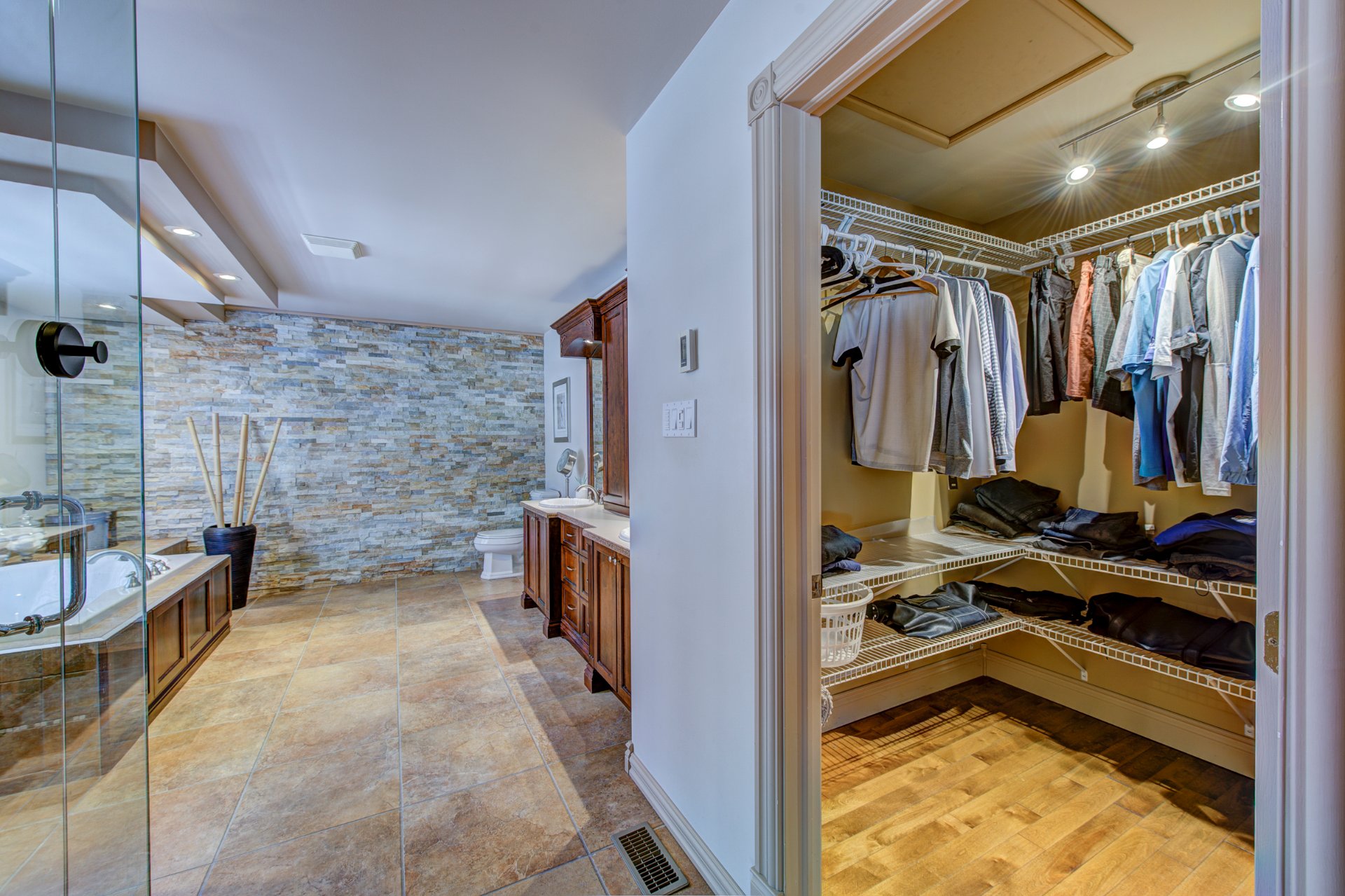 Photo - Walk-in closet