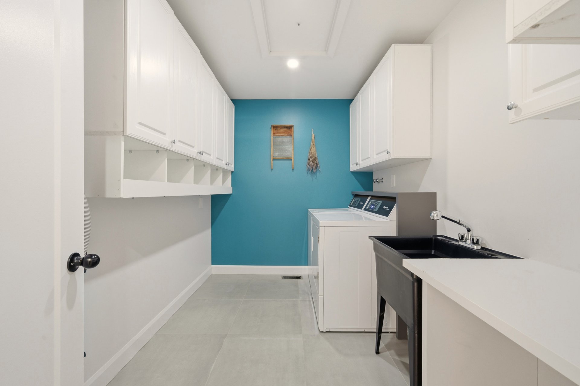 Photo - Laundry room