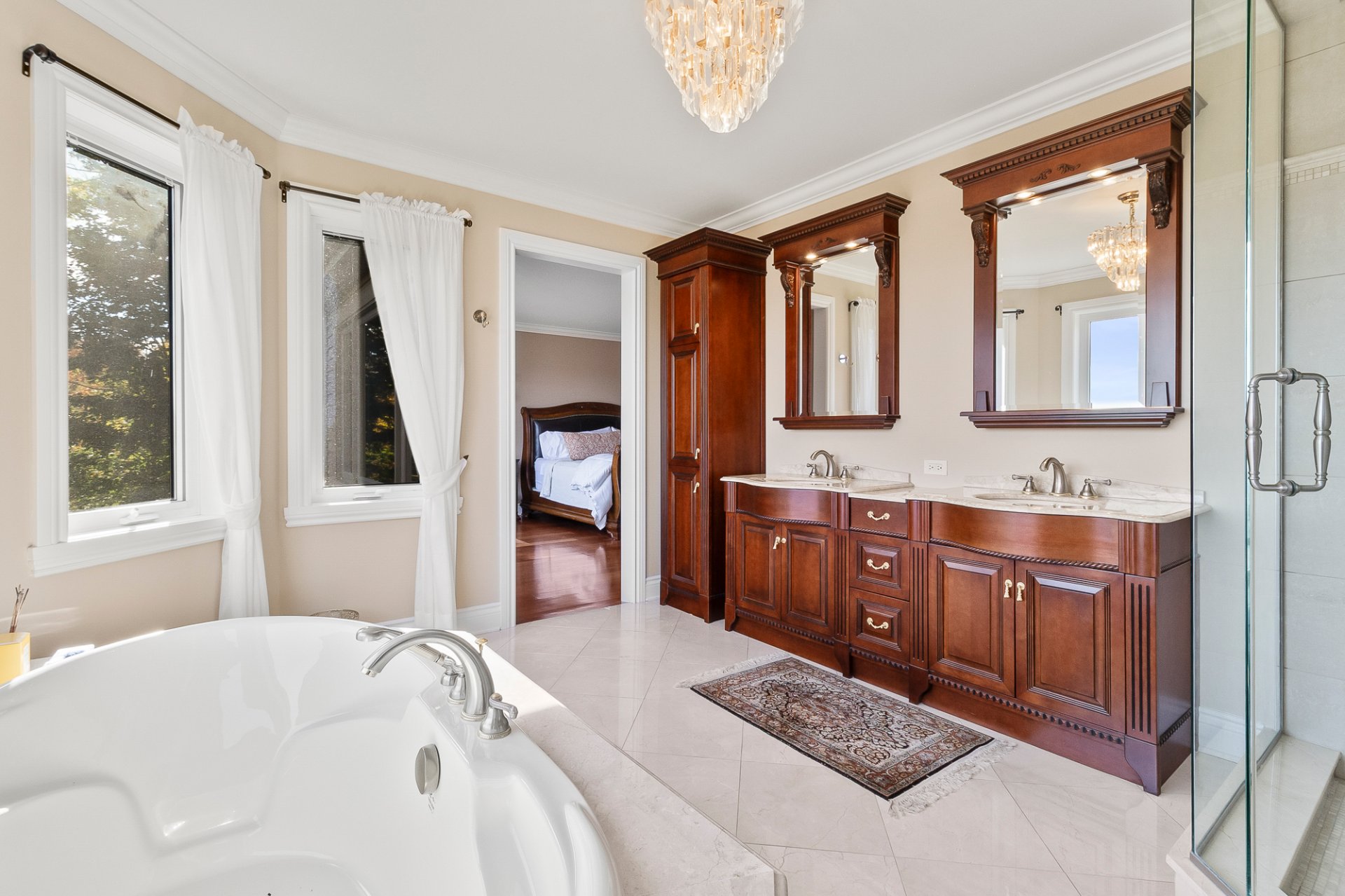 Photo - Salle de bains attenante à la CCP