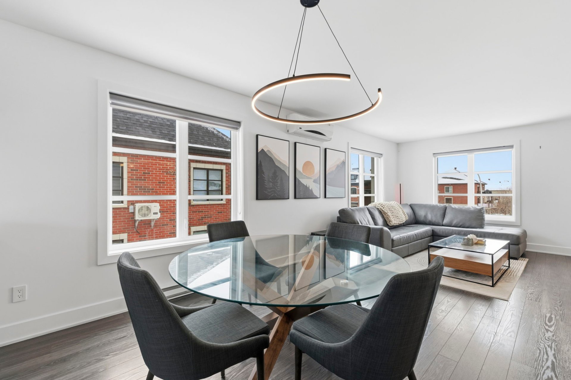 Photo - Salle à manger