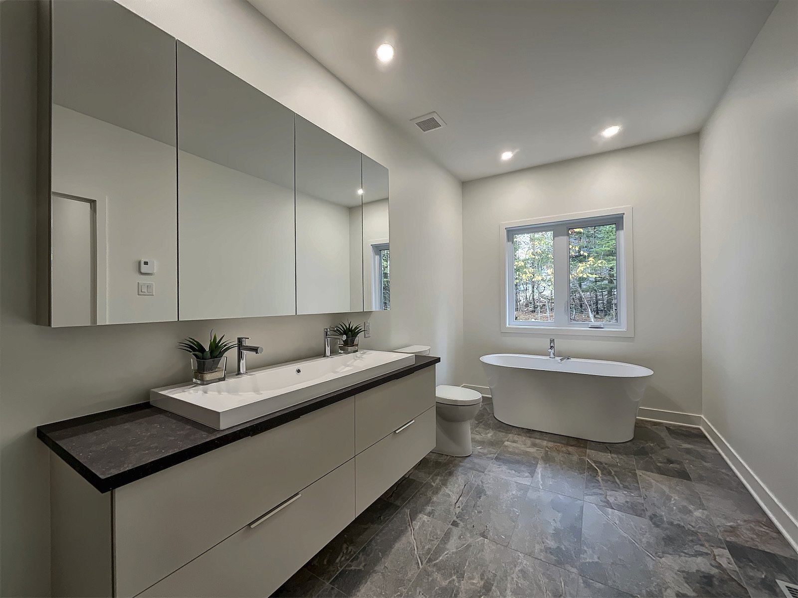 Salle de bains attenante à la CCP