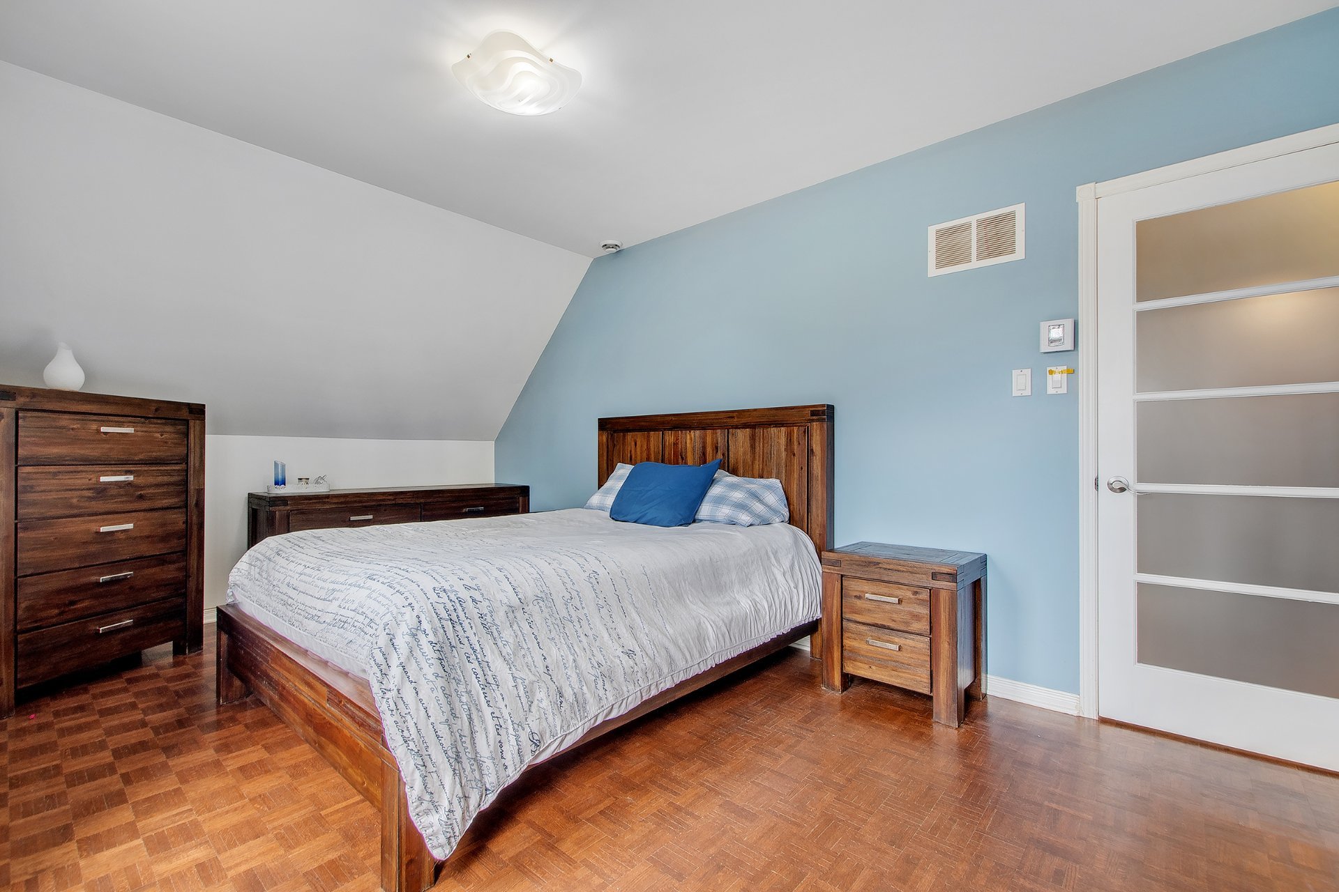 Chambre à coucher principale