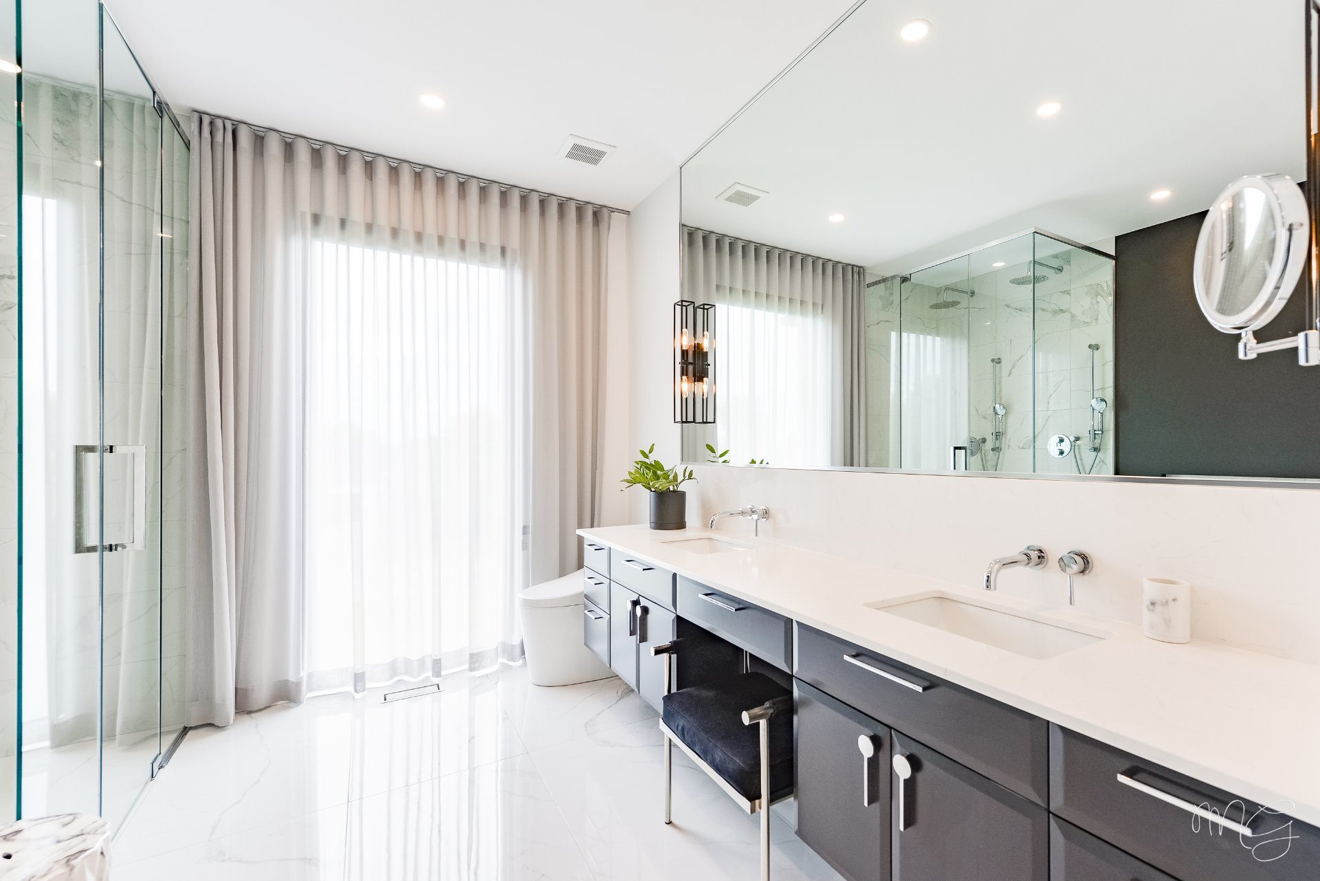 Photo - Salle de bains attenante à la CCP