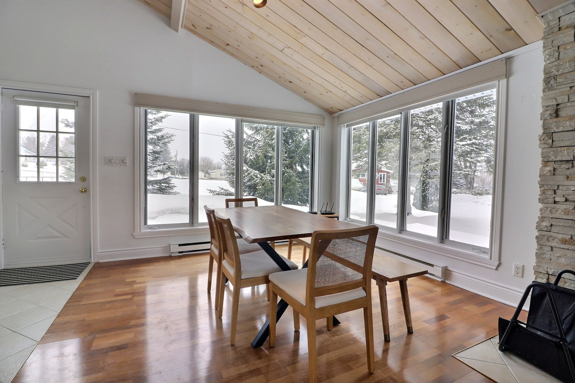 Photo - Salle à manger