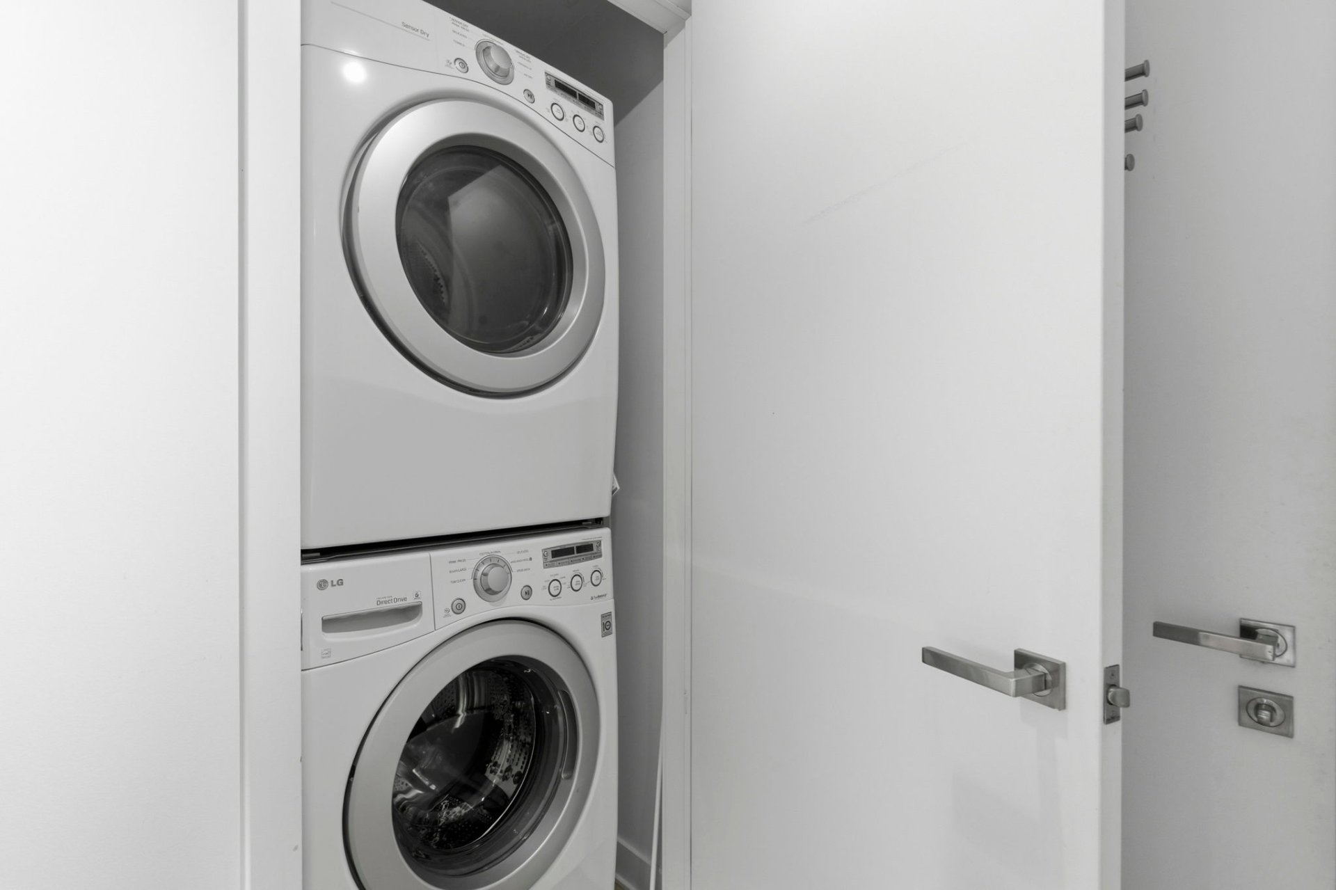 Photo - Laundry room