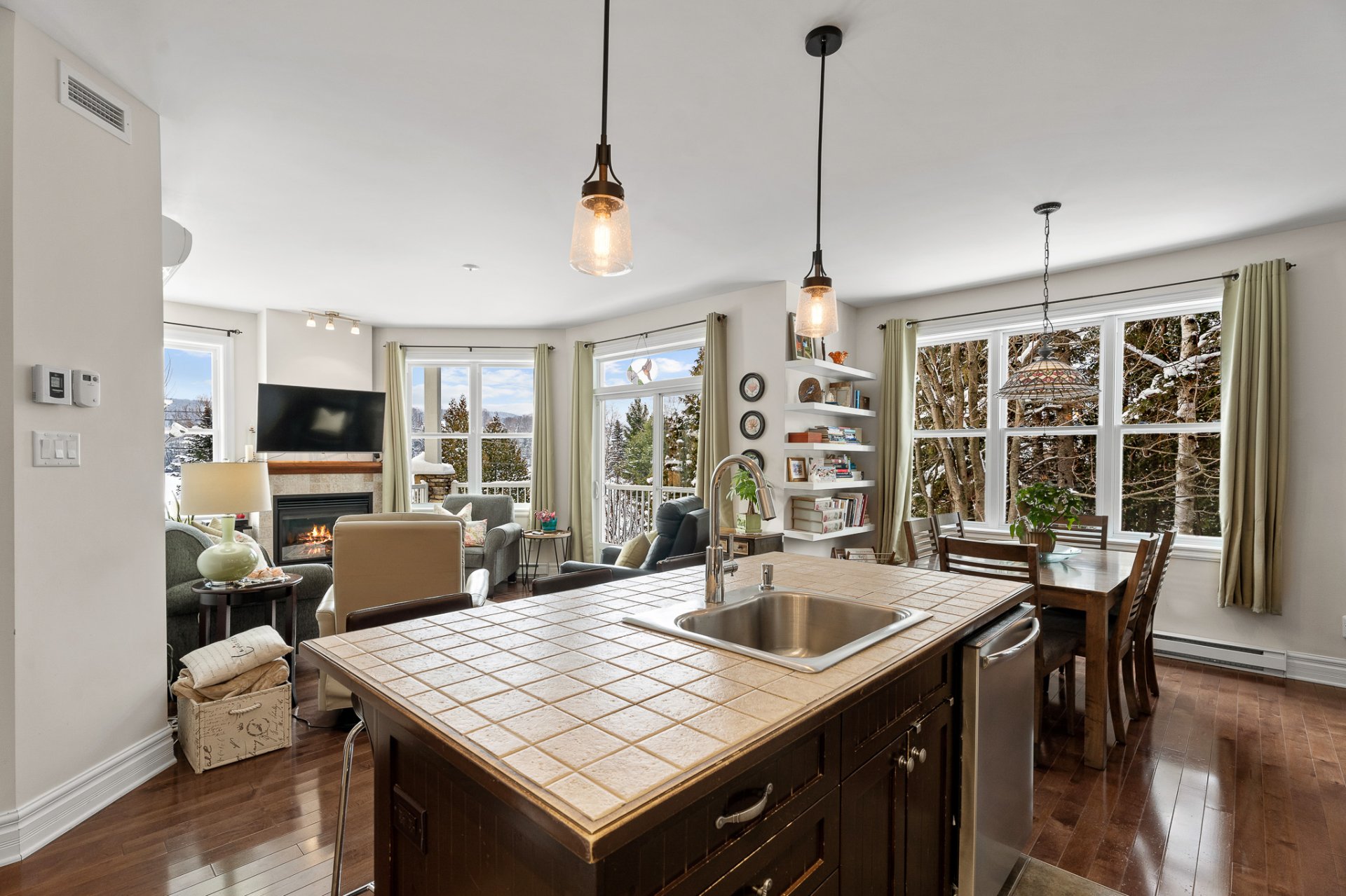 Photo - Overall View