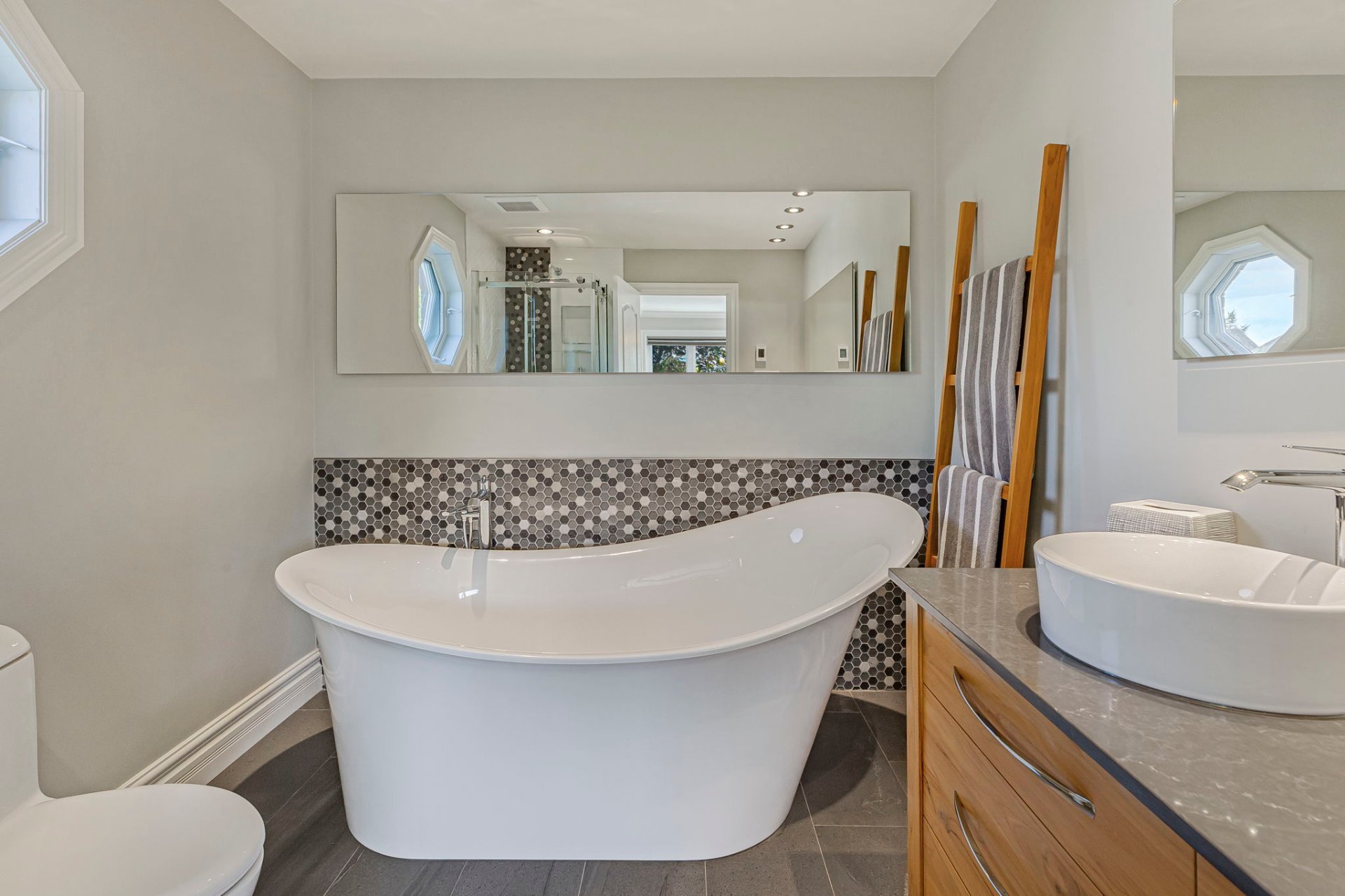 Salle de bains attenante à la CCP