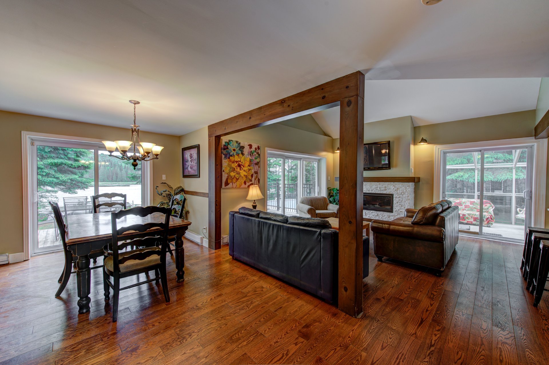 Photo - Salle à manger