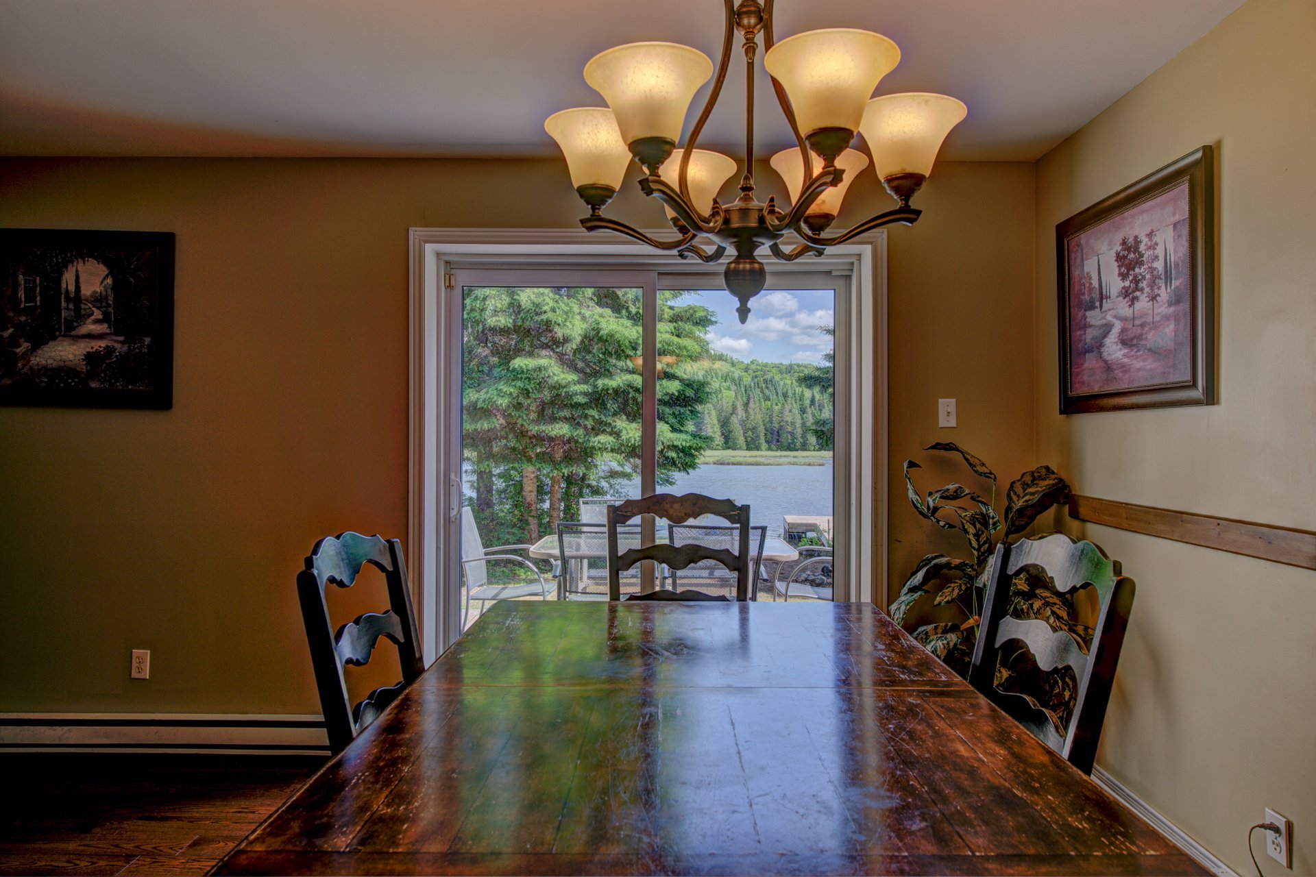 Photo - Salle à manger