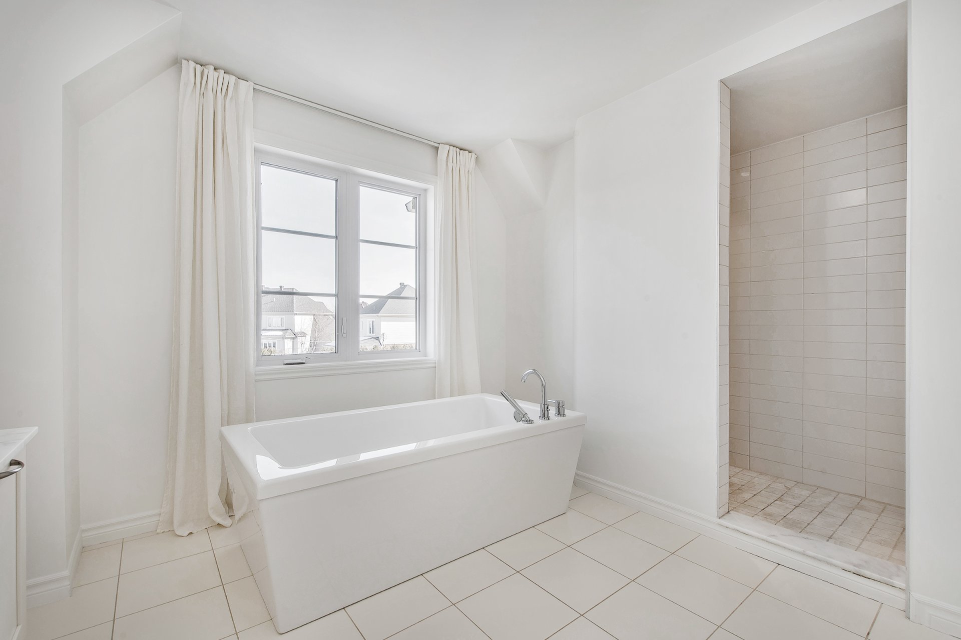 Salle de bains attenante à la CCP