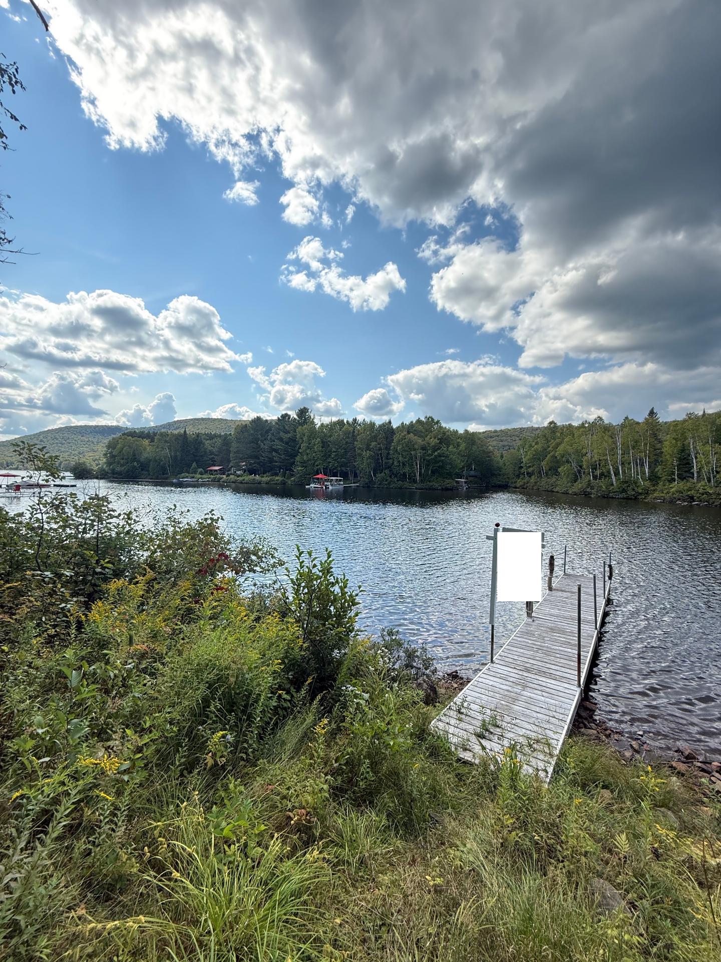 Accès au plan d'eau