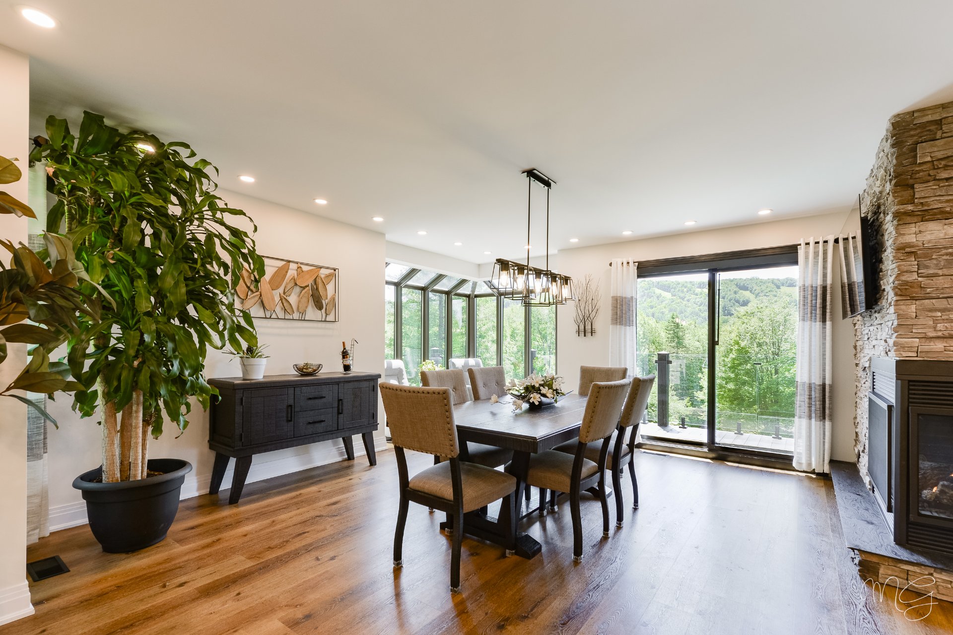 Photo - Salle à manger