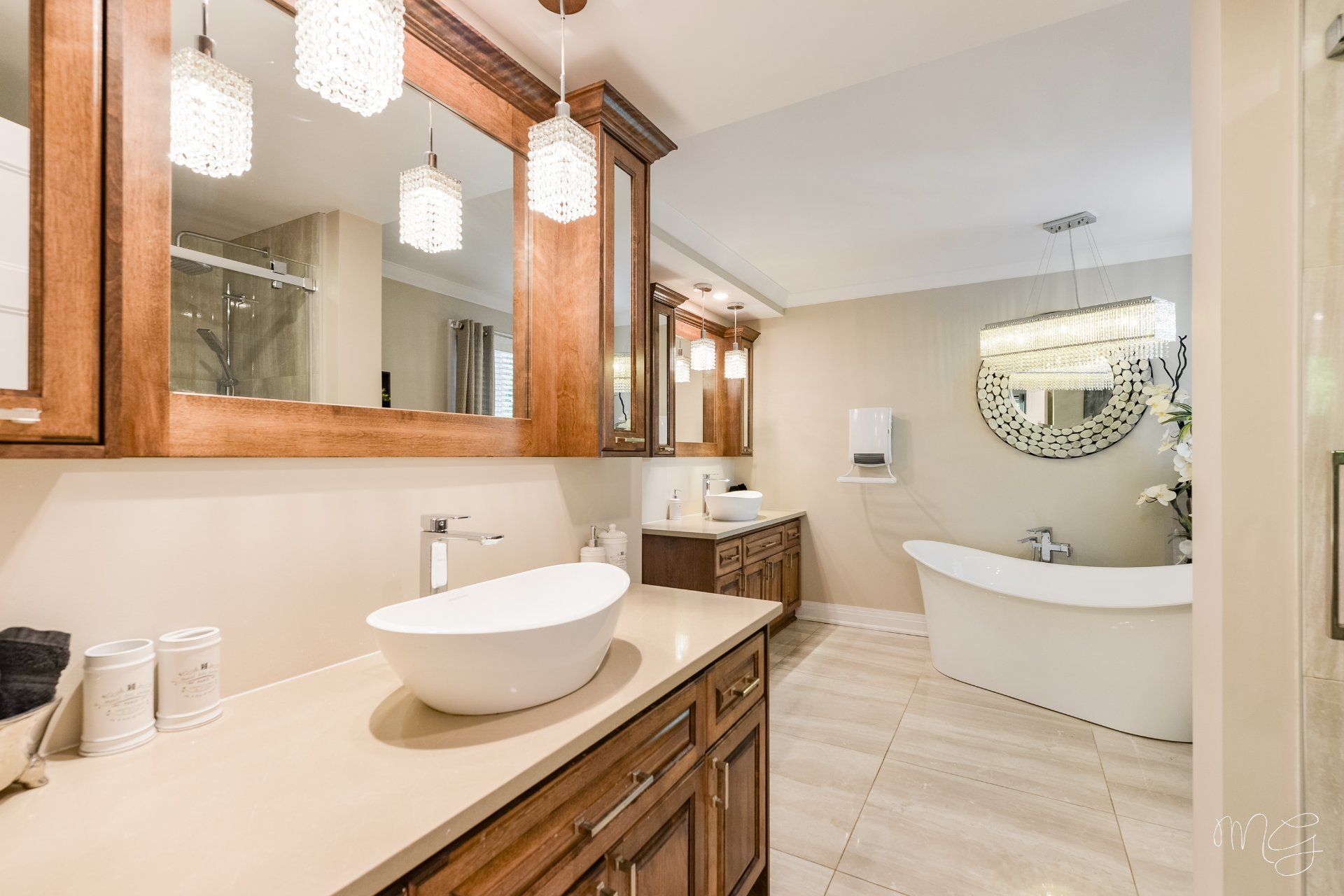 Photo - Salle de bains attenante à la CCP