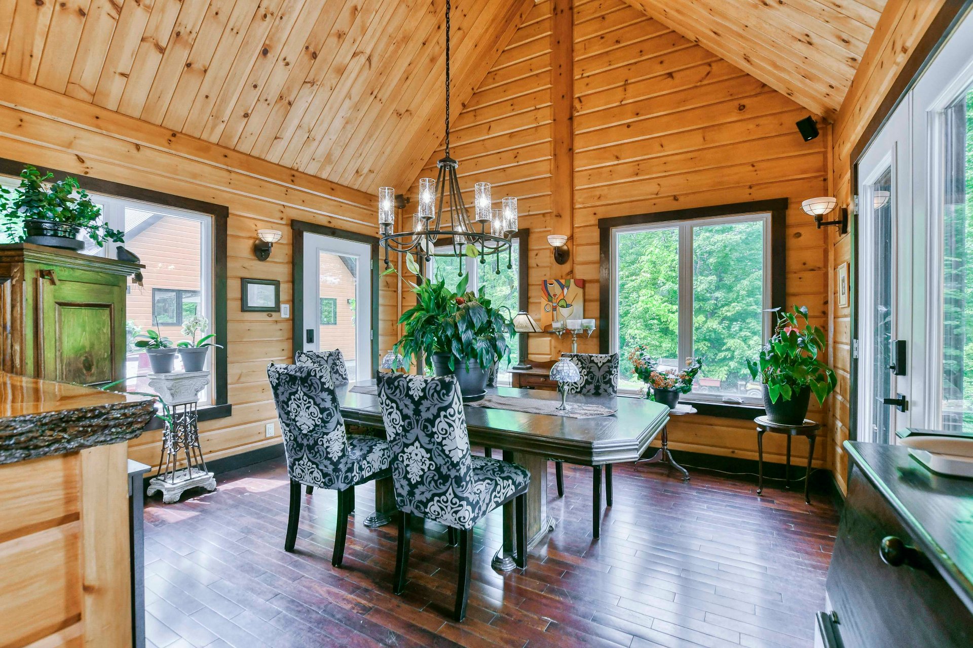 Photo - Salle à manger